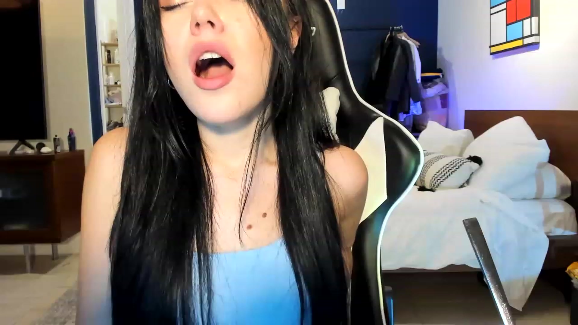 Gallery image thumbnail from Nancy_Morris's myfreecams stream on, 04/06/2023, 05:10 image 2 of 20