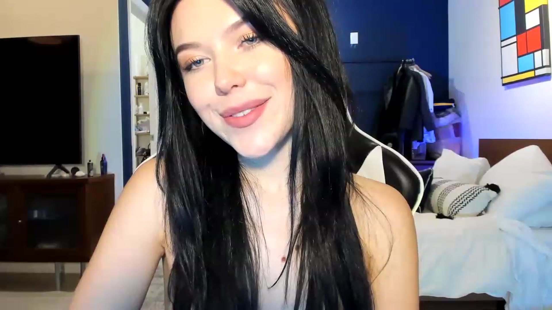 Gallery image thumbnail from Nancy_Morris's myfreecams stream on, 04/06/2023, 05:10 image 8 of 20