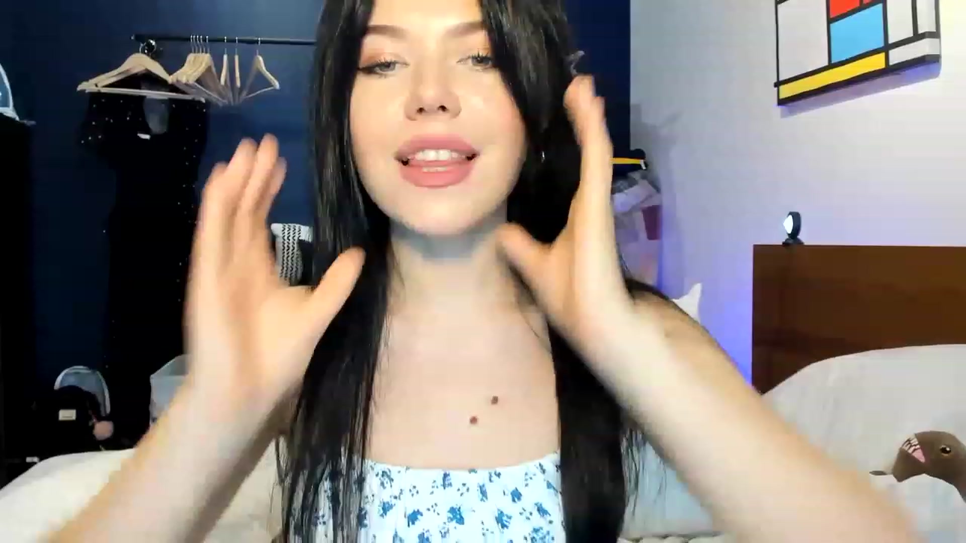 Gallery image thumbnail from Nancy_Morris's myfreecams stream on, 04/07/2023, 01:13 image 13 of 20