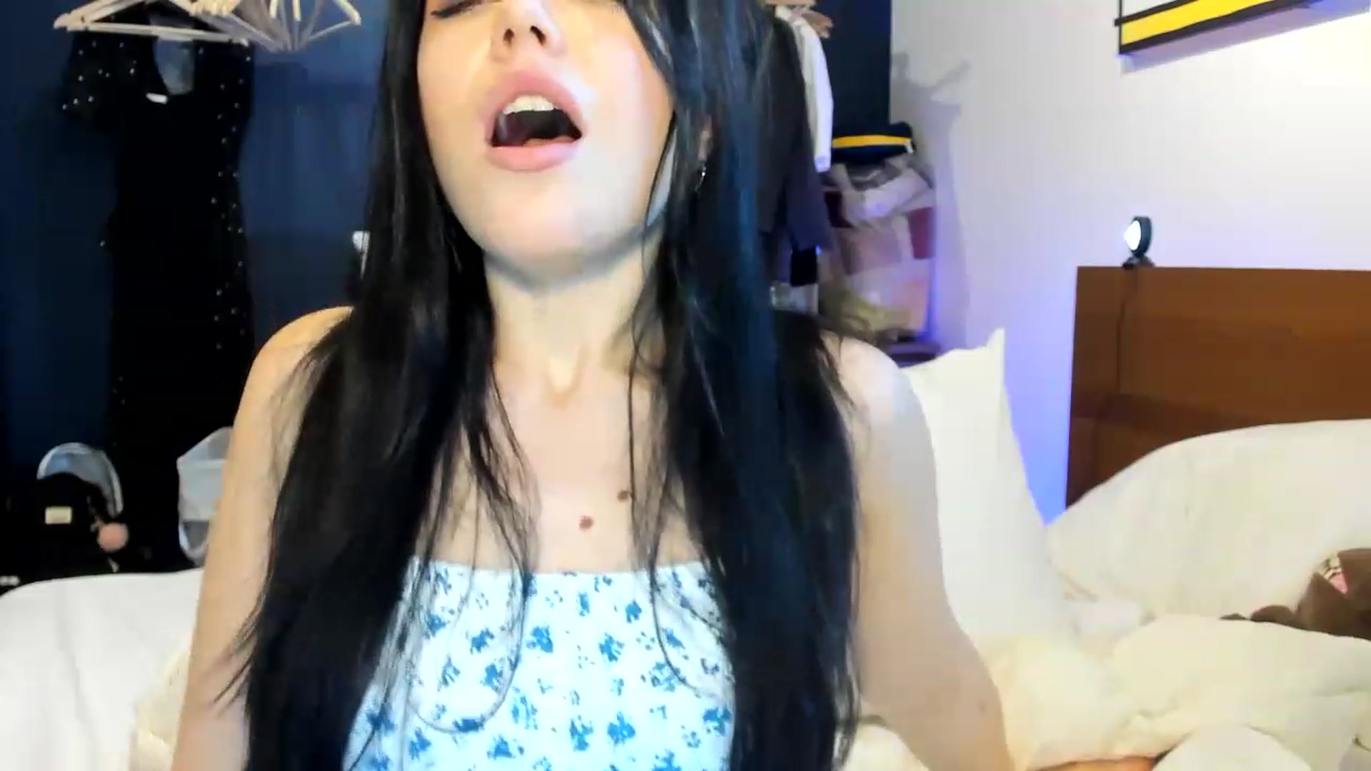Gallery image thumbnail from Nancy_Morris's myfreecams stream on, 04/07/2023, 01:13 image 10 of 20
