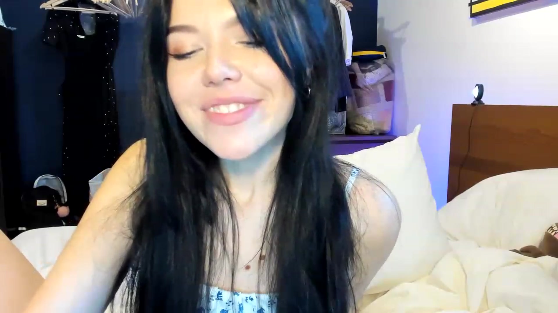 Gallery image thumbnail from Nancy_Morris's myfreecams stream on, 04/07/2023, 01:13 image 11 of 20
