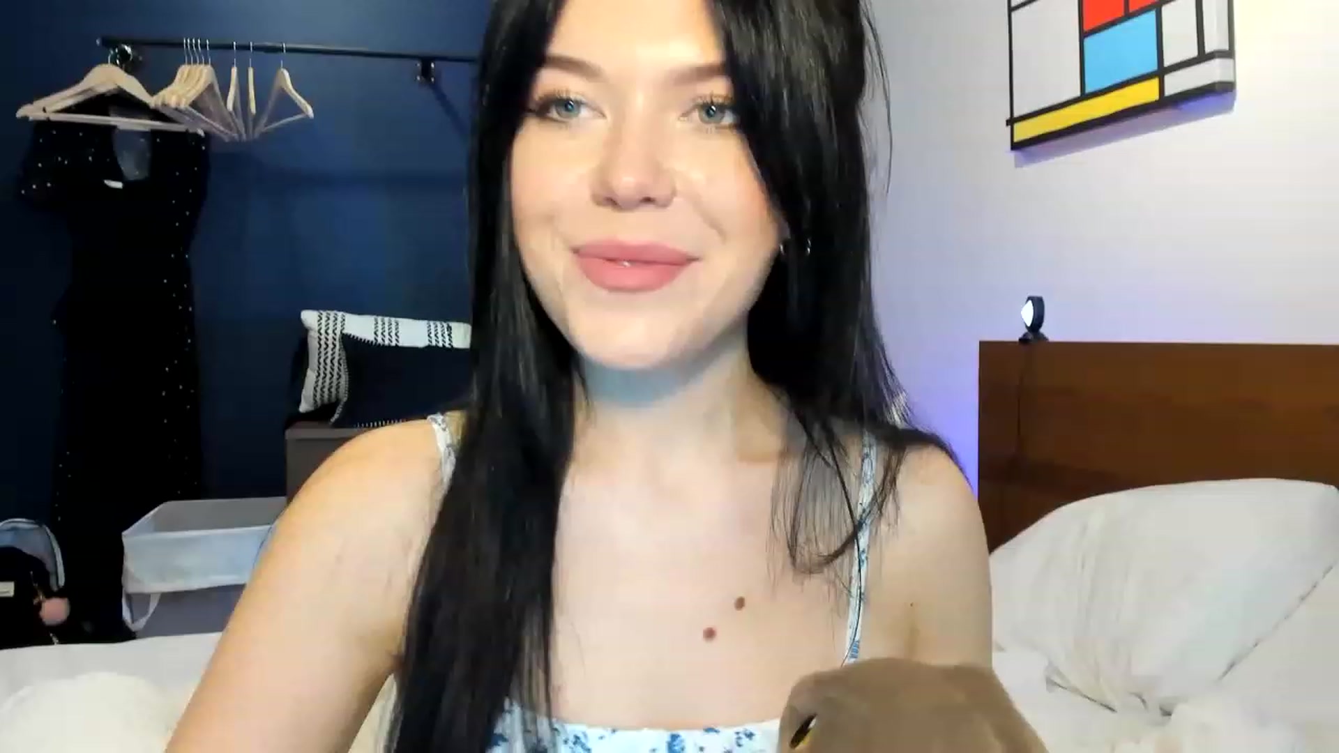 Gallery image thumbnail from Nancy_Morris's myfreecams stream on, 04/07/2023, 01:49 image 10 of 20