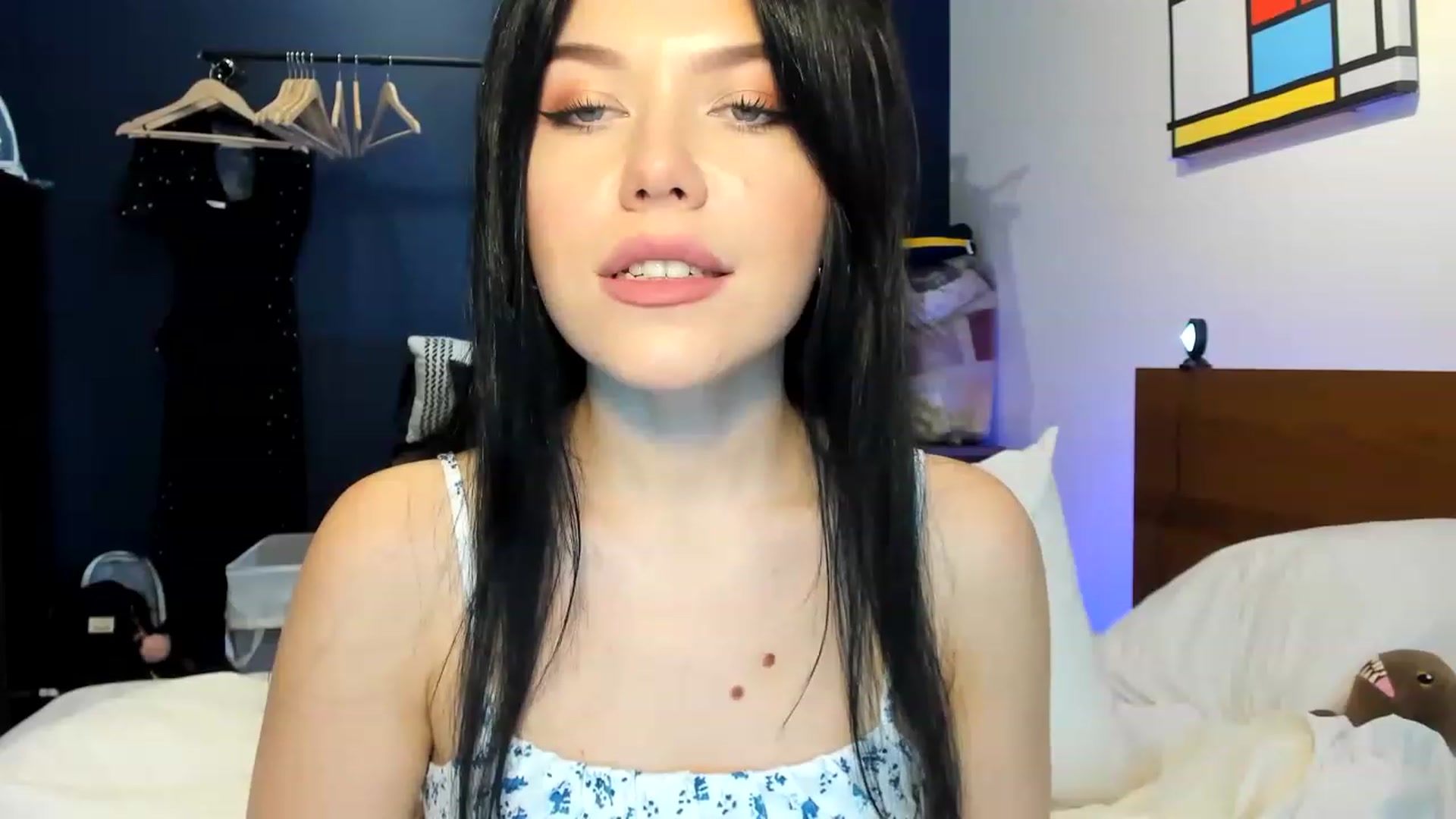 Gallery image thumbnail from Nancy_Morris's myfreecams stream on, 04/07/2023, 01:49 image 7 of 20