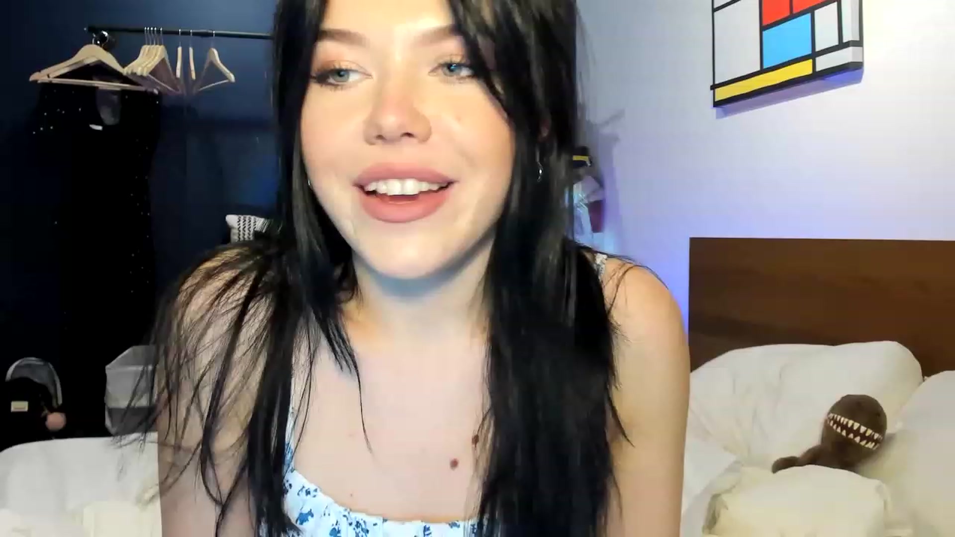 Gallery image thumbnail from Nancy_Morris's myfreecams stream on, 04/07/2023, 03:22 image 3 of 20