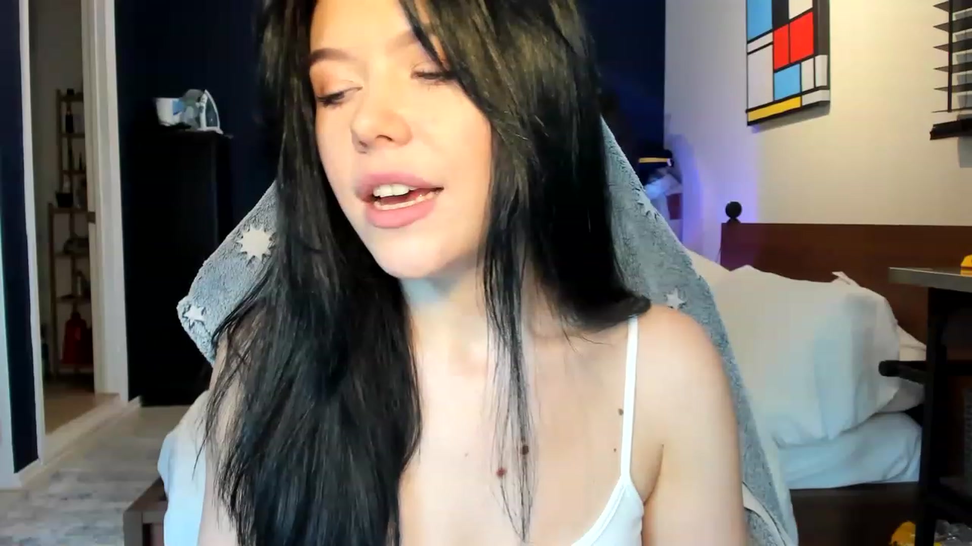 Gallery image thumbnail from Nancy_Morris's myfreecams stream on, 04/09/2023, 01:03 image 9 of 20