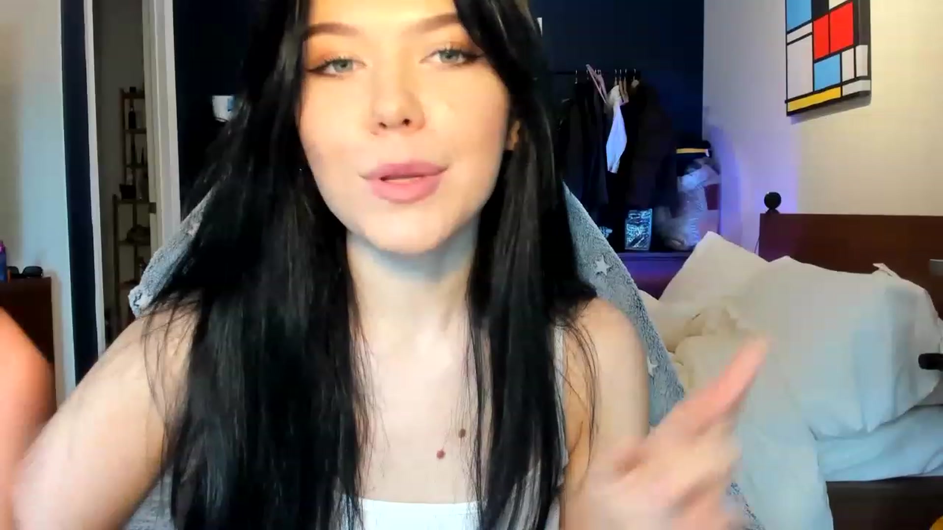 Gallery image thumbnail from Nancy_Morris's myfreecams stream on, 04/09/2023, 01:03 image 8 of 20