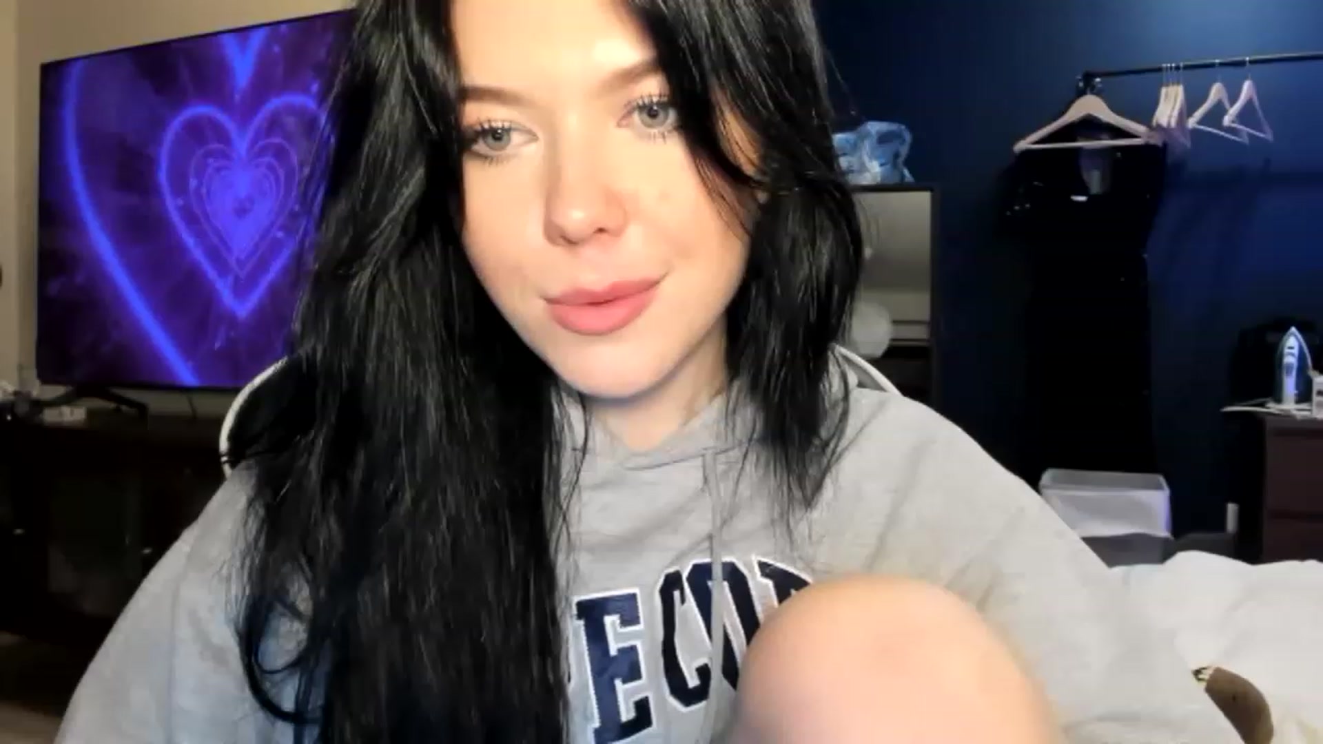 Gallery image thumbnail from Nancy_Morris's myfreecams stream on, 04/13/2023, 04:46 image 15 of 20