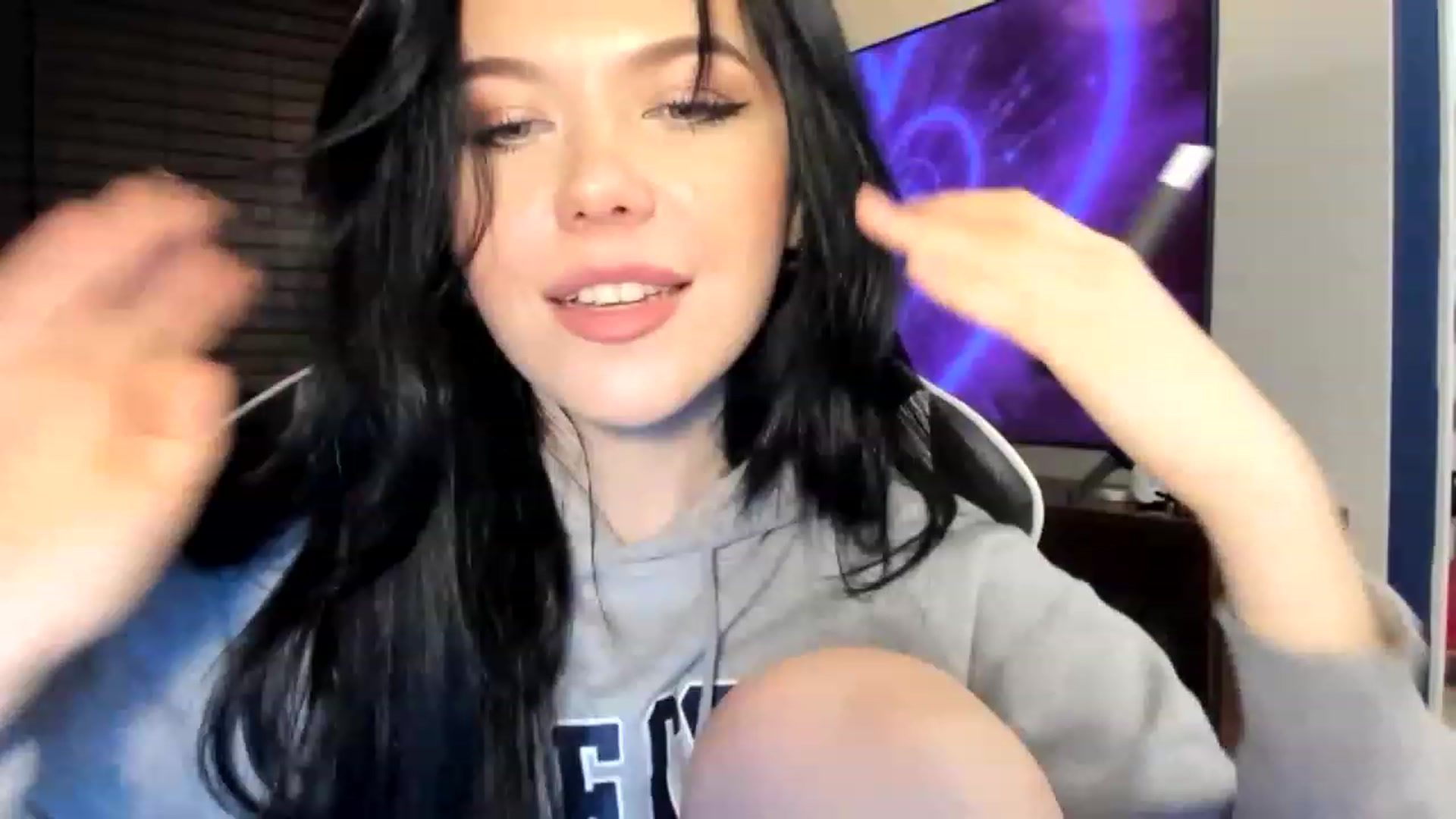 Gallery image thumbnail from Nancy_Morris's myfreecams stream on, 04/13/2023, 04:46 image 3 of 20