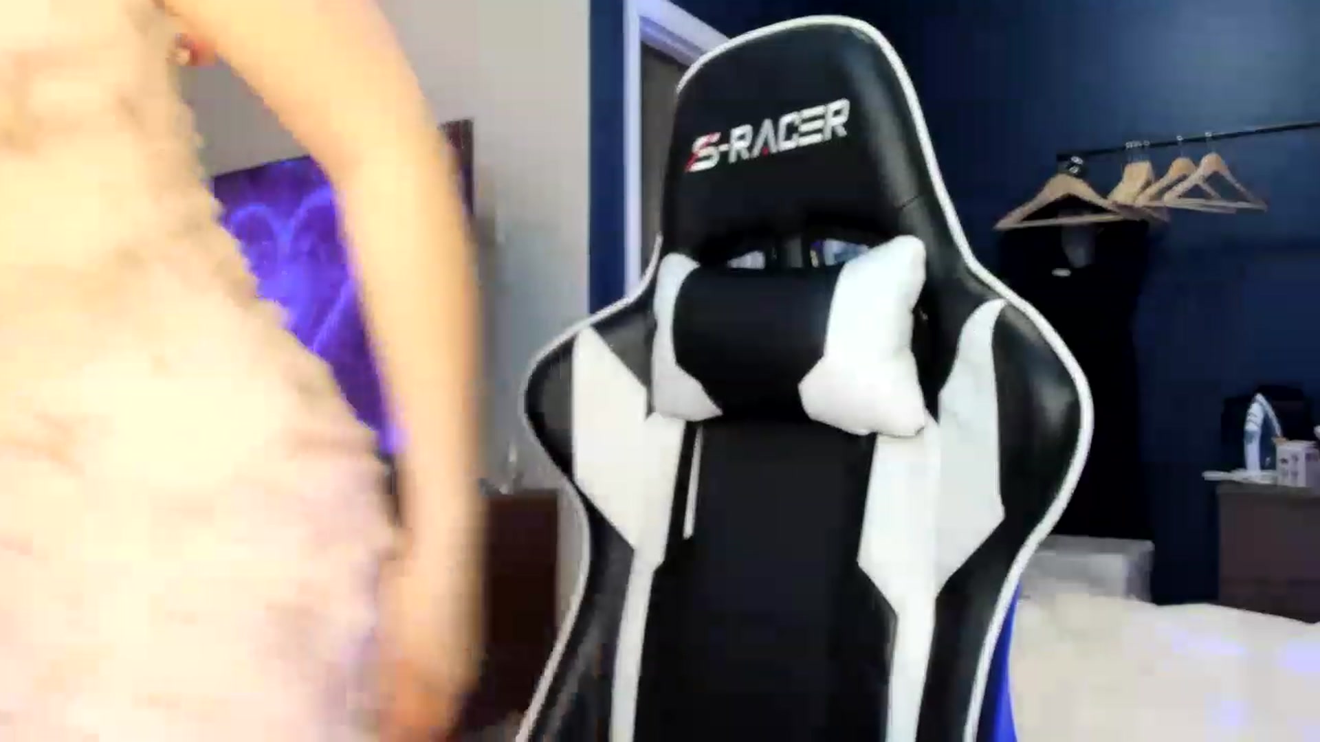 Gallery image thumbnail from Nancy_Morris's myfreecams stream on, 04/14/2023, 24:02 image 9 of 20