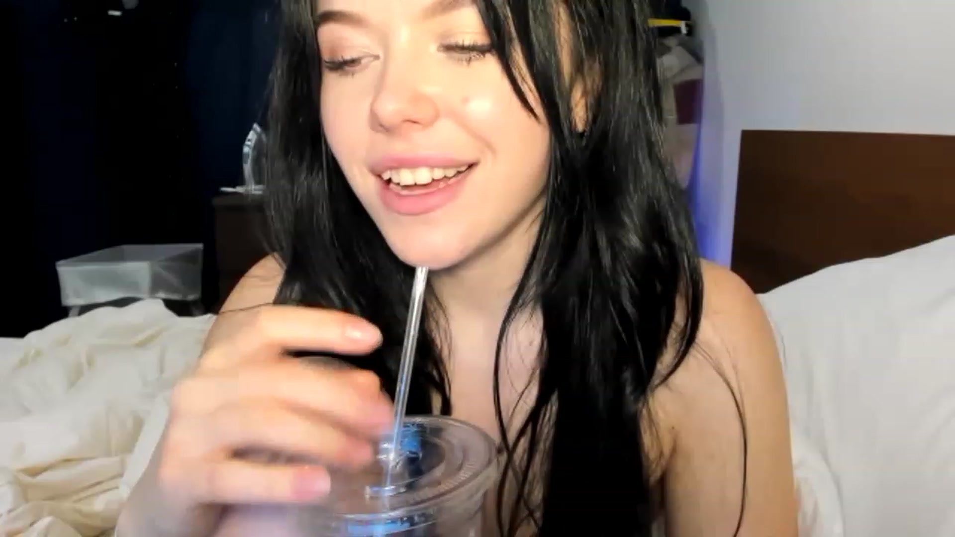 Gallery image thumbnail from Nancy_Morris's myfreecams stream on, 04/14/2023, 05:36 image 19 of 20