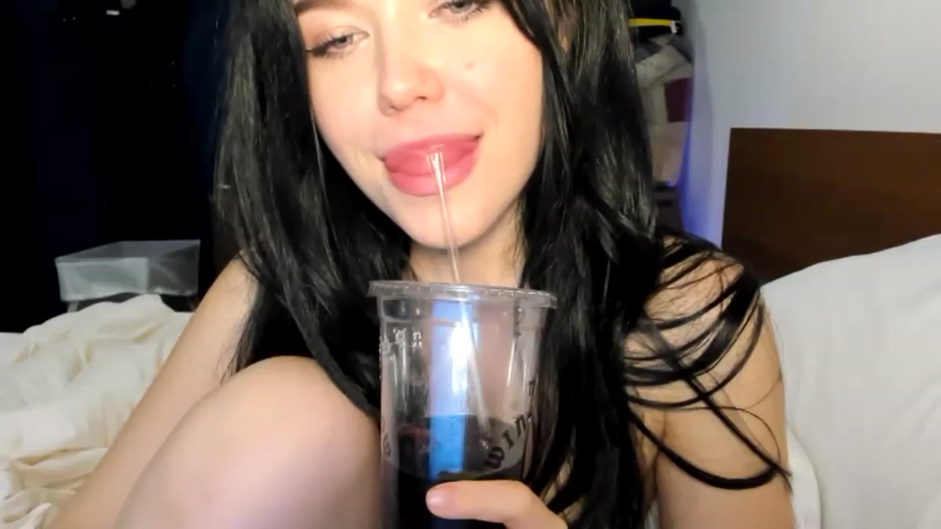 Gallery image thumbnail from Nancy_Morris's myfreecams stream on, 04/14/2023, 05:36 image 18 of 20