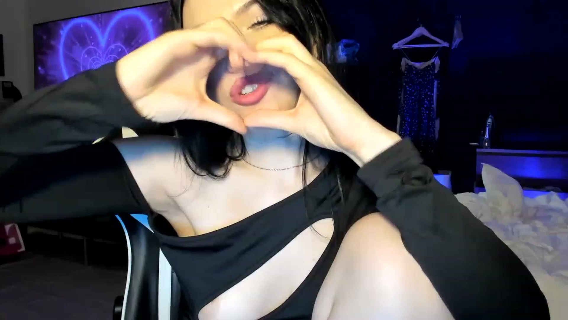 Gallery image thumbnail from Nancy_Morris's myfreecams stream on, 04/16/2023, 03:16 image 11 of 20
