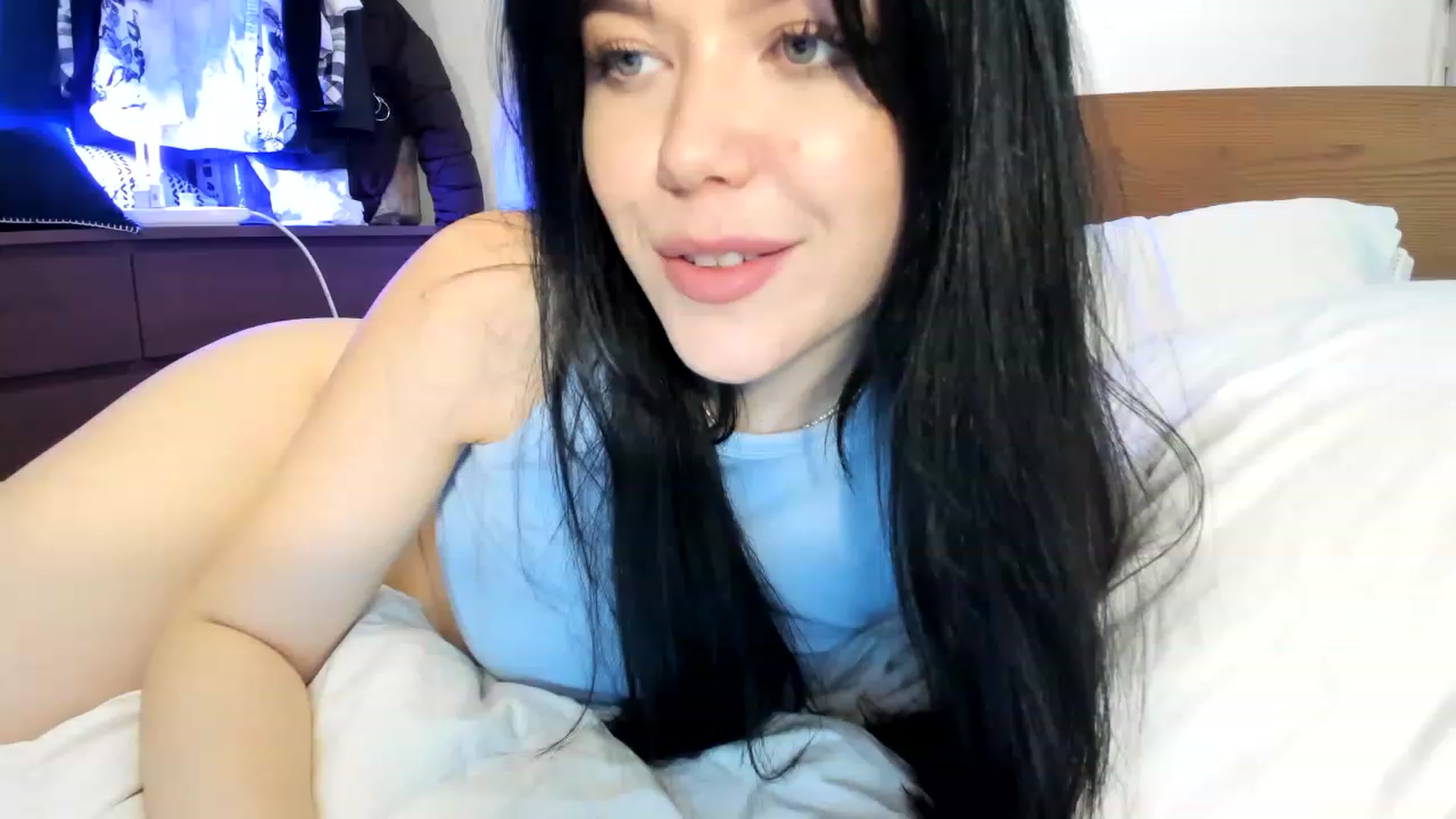 Gallery image thumbnail from Nancy_Morris's myfreecams stream on, 04/17/2023, 08:46 image 6 of 20