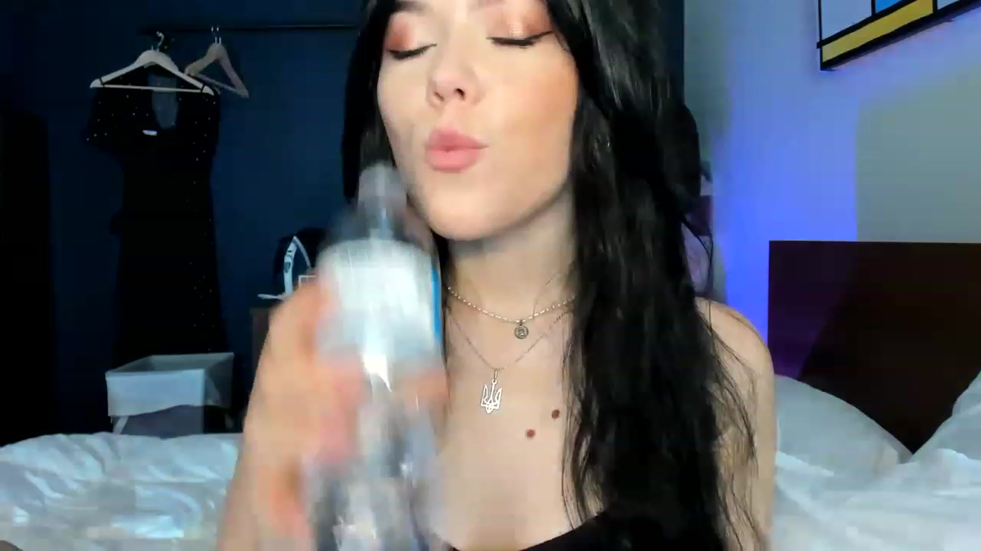 Gallery image thumbnail from Nancy_Morris's myfreecams stream on, 04/19/2023, 23:19 image 10 of 20
