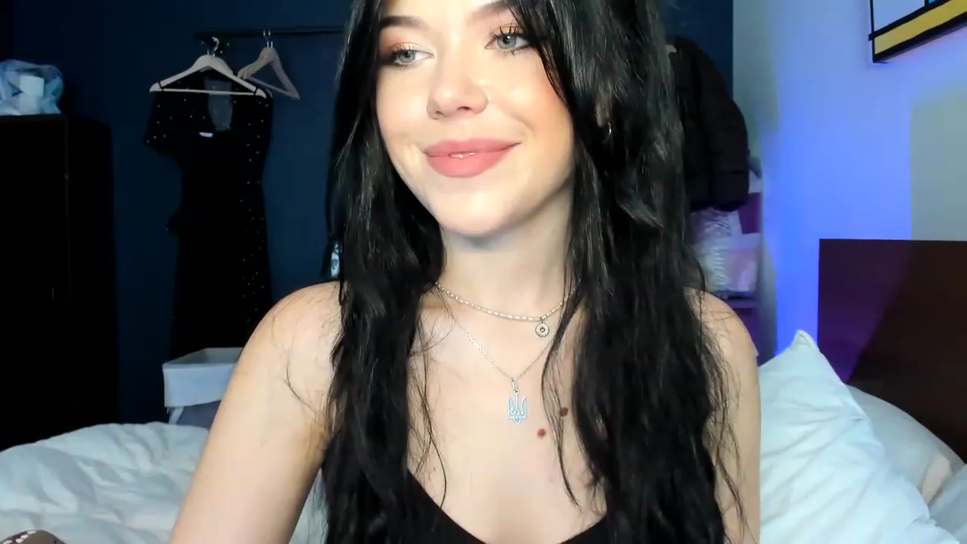Gallery image thumbnail from Nancy_Morris's myfreecams stream on, 04/19/2023, 23:19 image 16 of 20