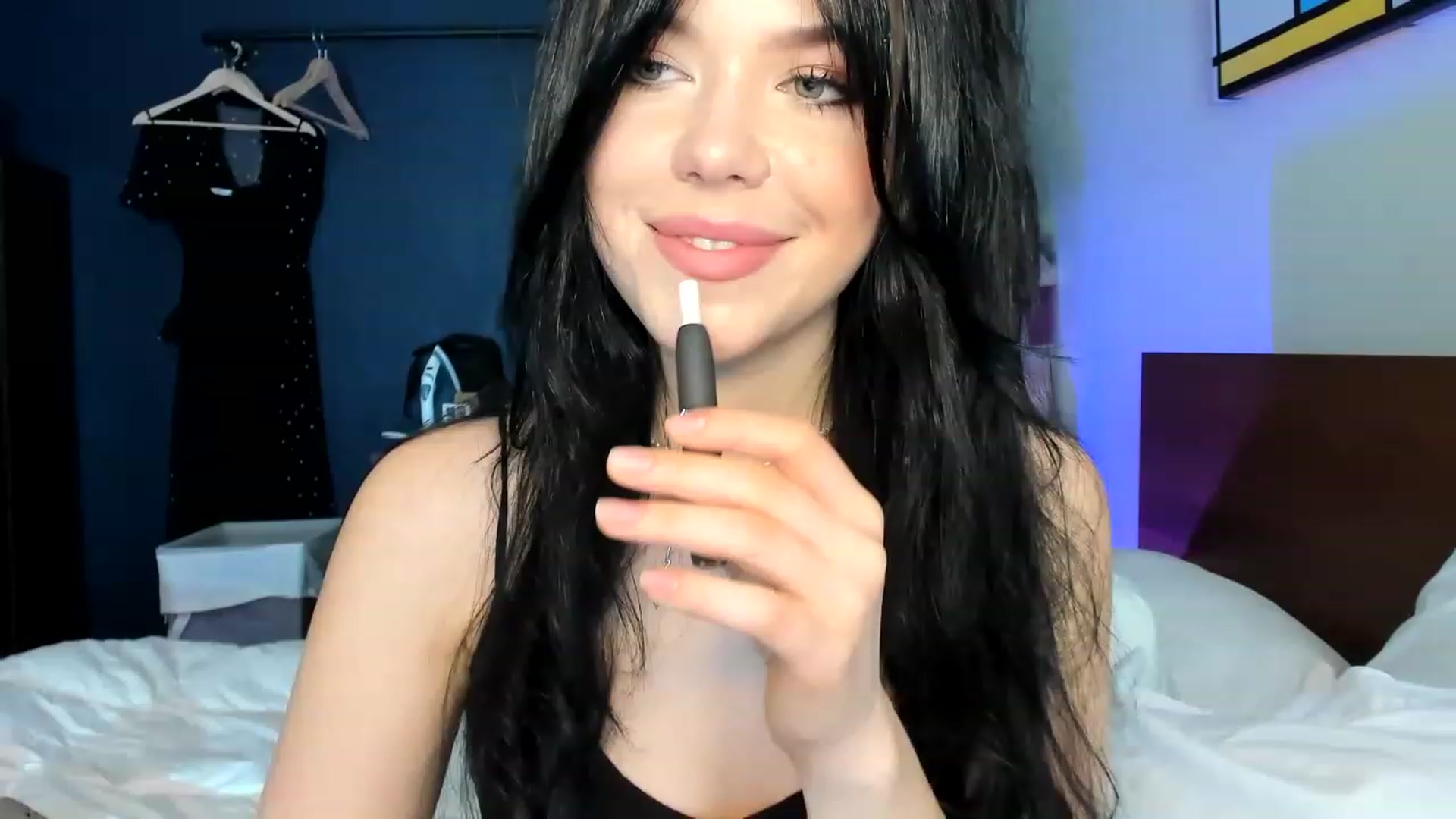 Gallery image thumbnail from Nancy_Morris's myfreecams stream on, 04/19/2023, 23:19 image 8 of 20