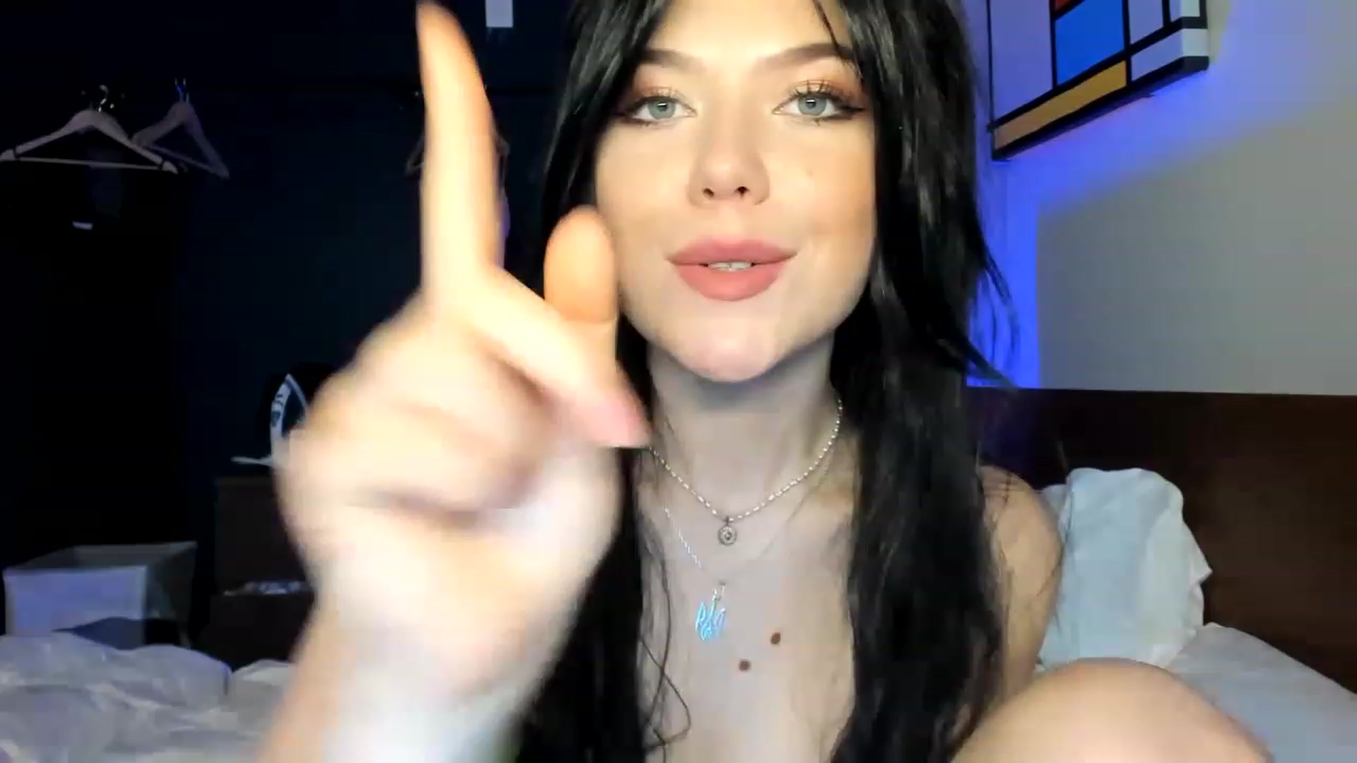 Gallery image thumbnail from Nancy_Morris's myfreecams stream on, 04/20/2023, 01:49 image 18 of 20