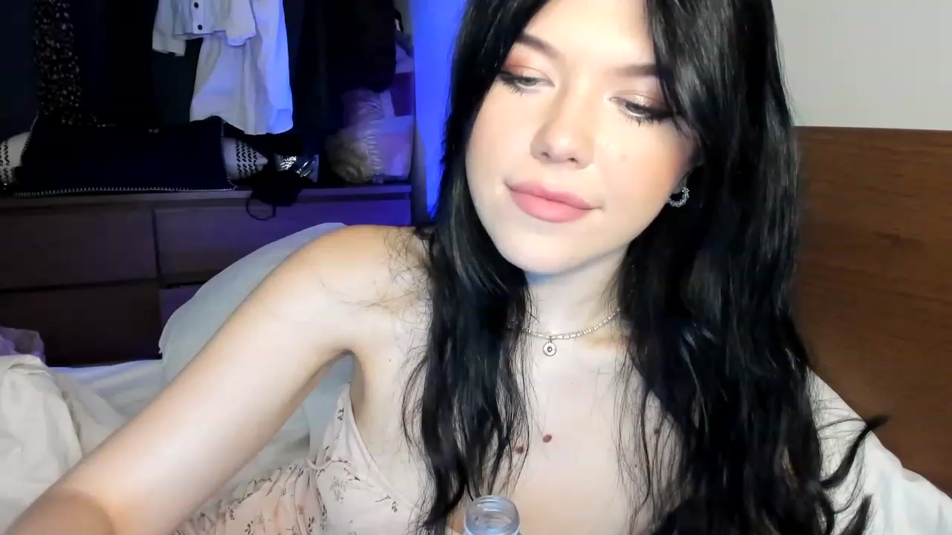 Gallery image thumbnail from Nancy_Morris's myfreecams stream on, 04/21/2023, 06:02 image 4 of 20