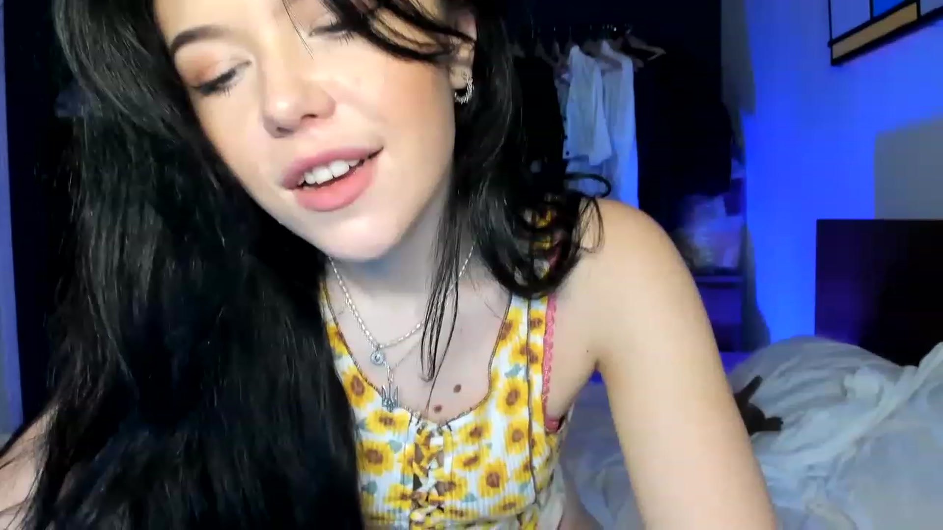 Gallery image thumbnail from Nancy_Morris's myfreecams stream on, 04/22/2023, 02:11 image 12 of 20