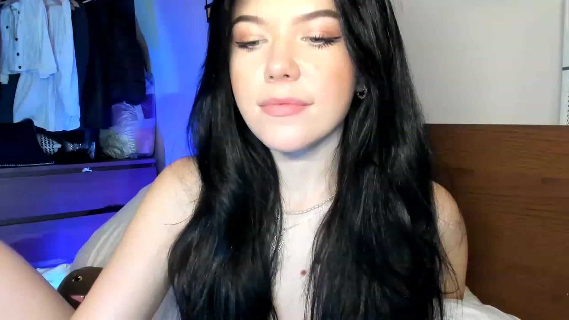 Gallery image thumbnail from Nancy_Morris's myfreecams stream on, 04/22/2023, 07:15 image 2 of 20