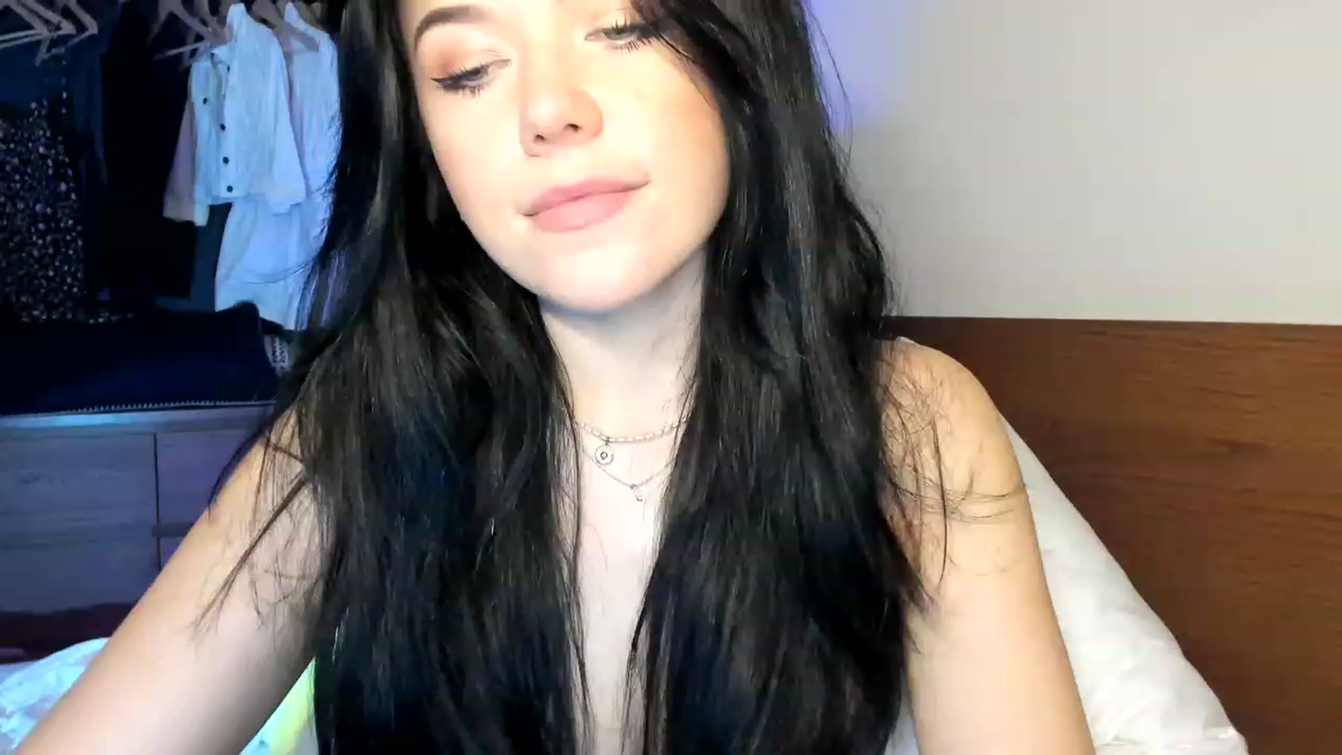 Gallery image thumbnail from Nancy_Morris's myfreecams stream on, 04/22/2023, 07:15 image 18 of 20