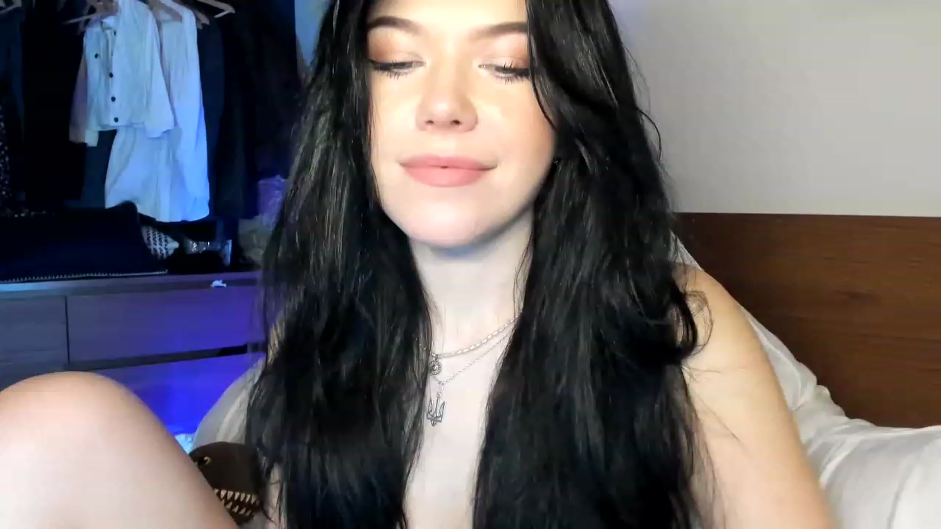 Gallery image thumbnail from Nancy_Morris's myfreecams stream on, 04/22/2023, 07:15 image 1 of 20