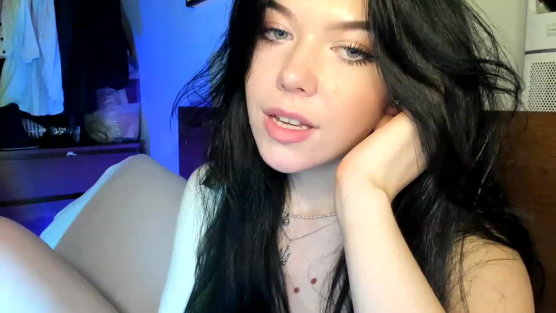 Gallery image thumbnail from Nancy_Morris's myfreecams stream on, 04/22/2023, 07:15 image 7 of 20