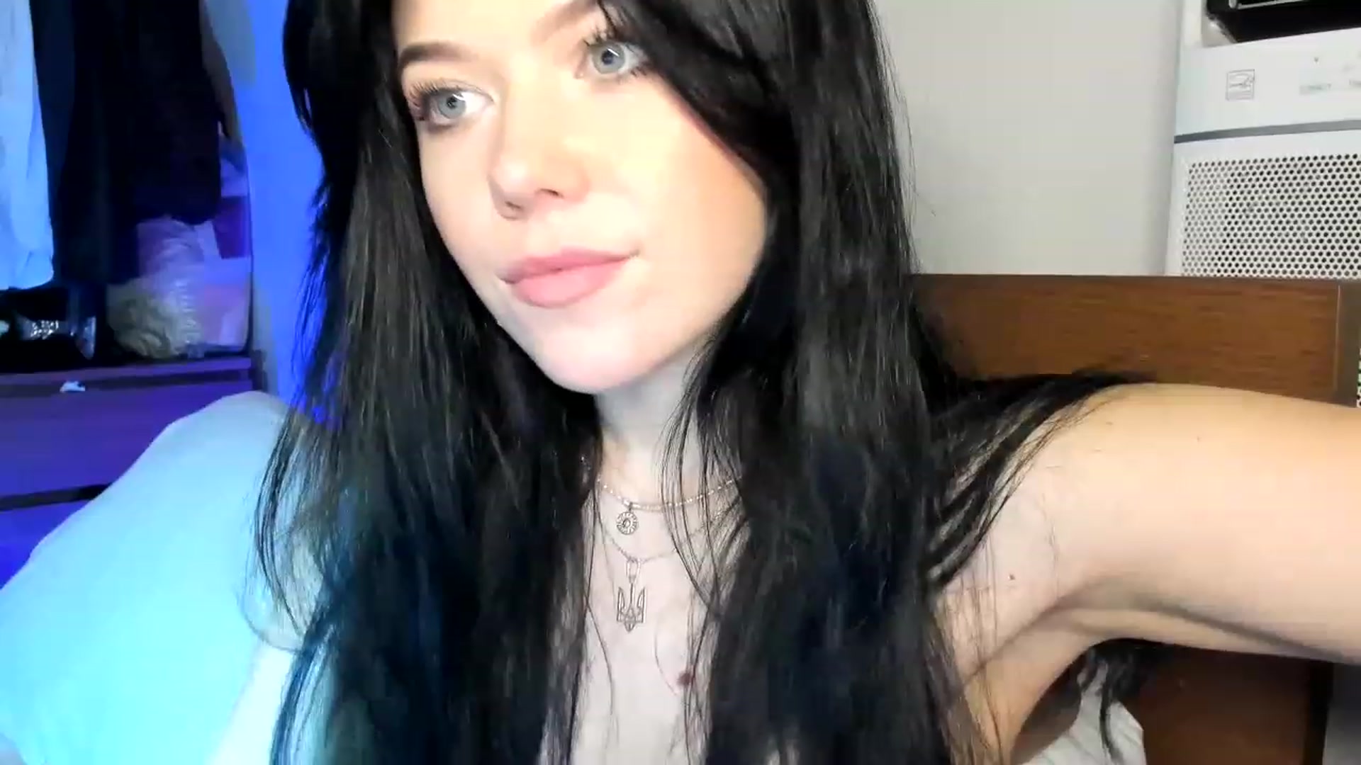 Gallery image thumbnail from Nancy_Morris's myfreecams stream on, 04/22/2023, 07:15 image 13 of 20