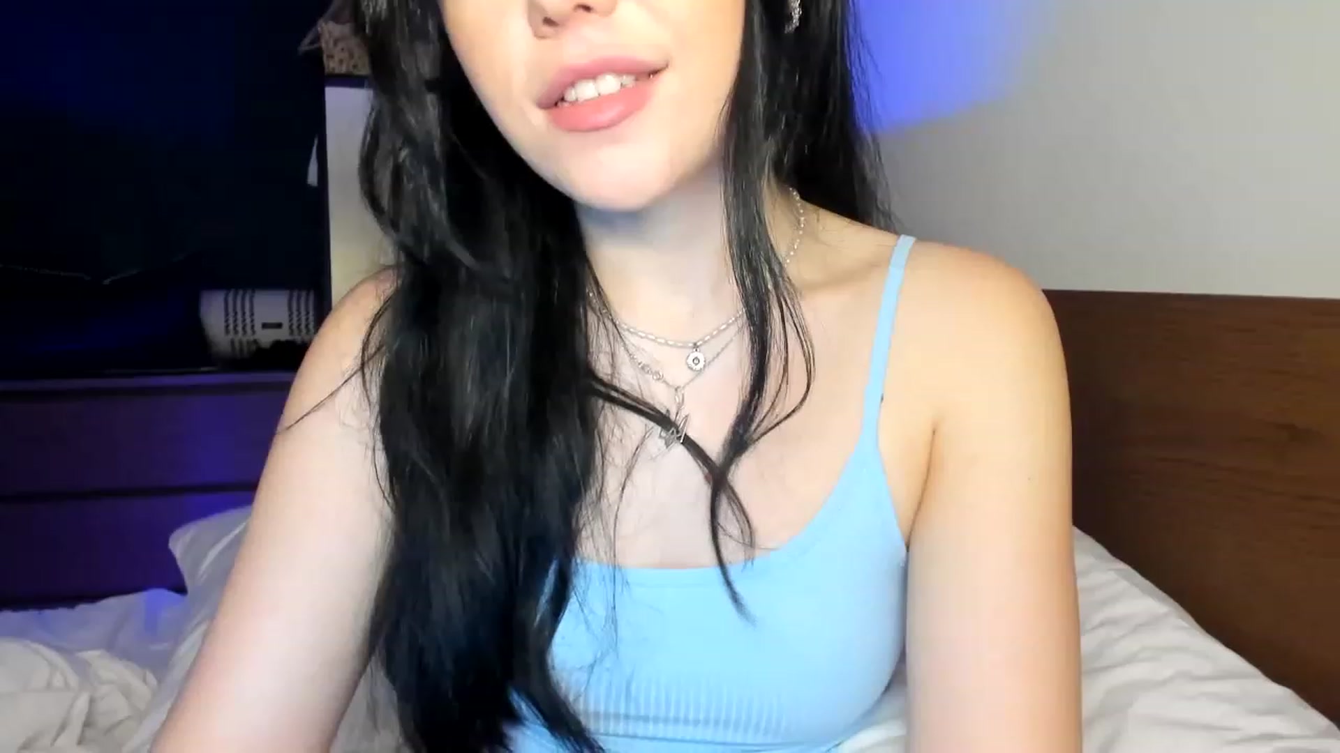 Gallery image thumbnail from Nancy_Morris's myfreecams stream on, 04/23/2023, 05:18 image 3 of 20