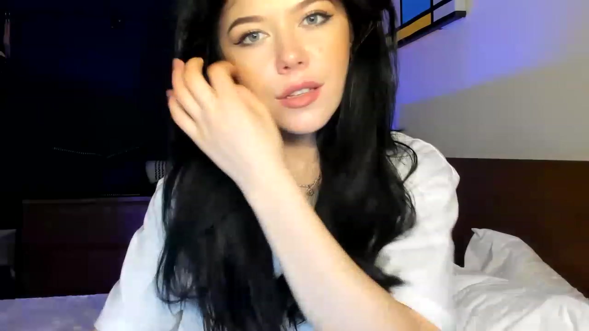Gallery image thumbnail from Nancy_Morris's myfreecams stream on, 04/23/2023, 05:59 image 10 of 20