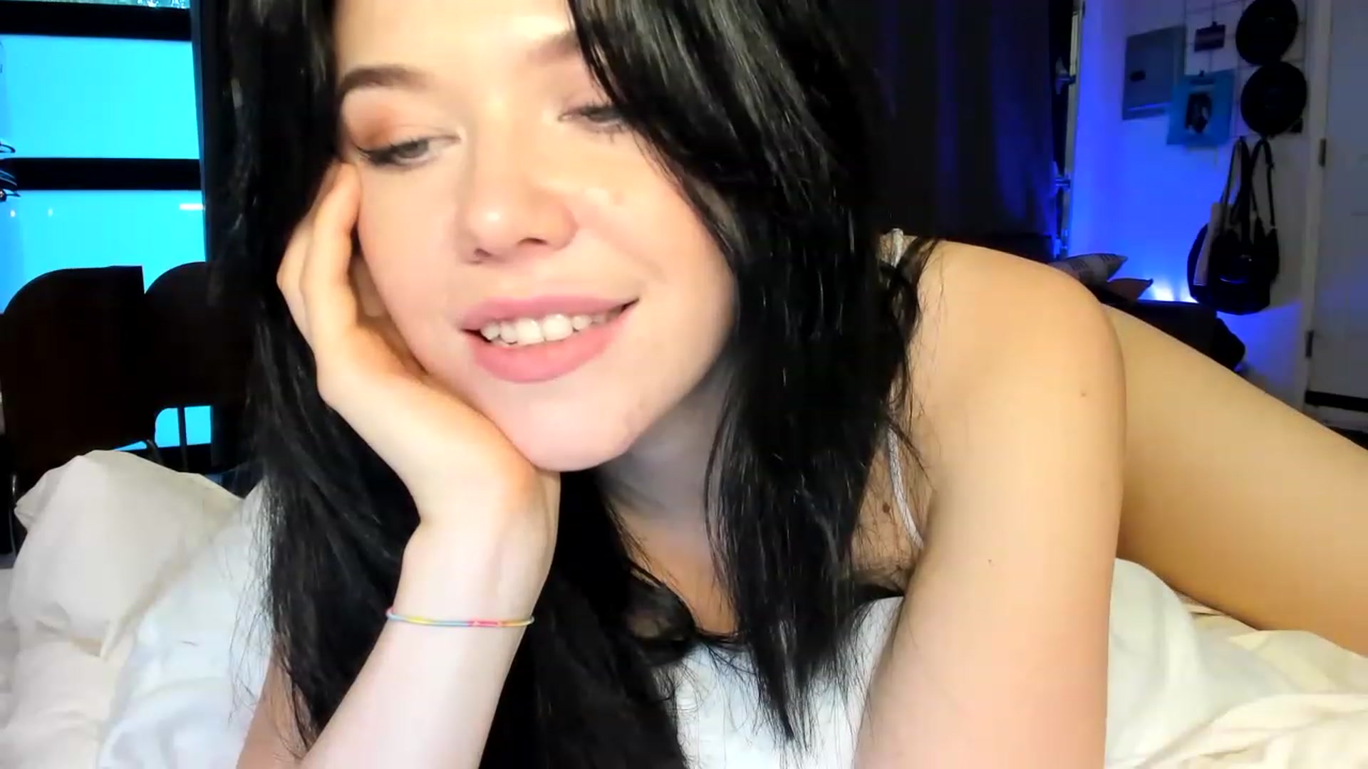 Gallery image thumbnail from Nancy_Morris's myfreecams stream on, 04/24/2023, 02:11 image 20 of 20