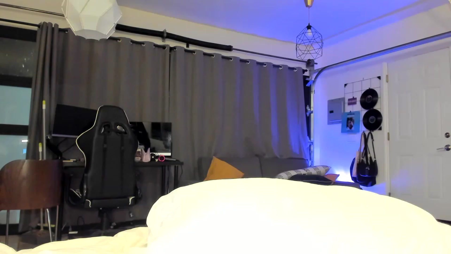 Gallery image thumbnail from Nancy_Morris's myfreecams stream on, 04/24/2023, 05:41 image 8 of 20