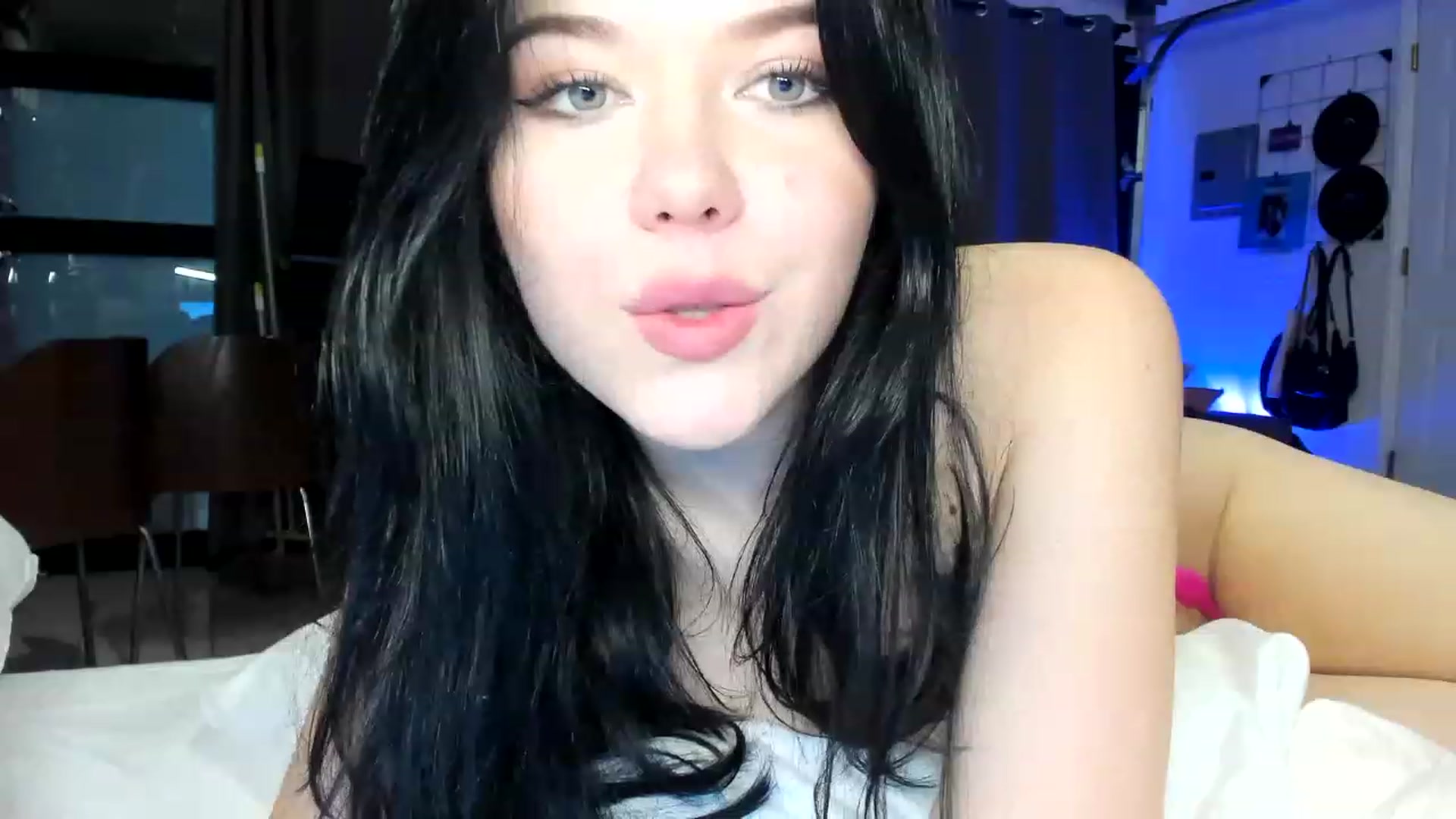 Gallery image thumbnail from Nancy_Morris's myfreecams stream on, 04/24/2023, 05:41 image 20 of 20