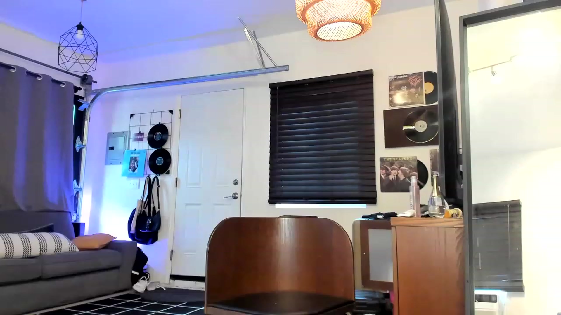 Gallery image thumbnail from Nancy_Morris's myfreecams stream on, 04/25/2023, 01:31 image 13 of 20