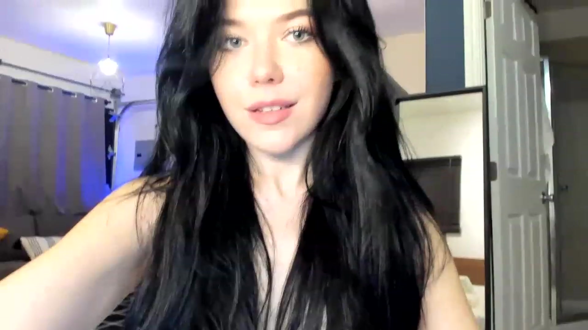 Gallery image thumbnail from Nancy_Morris's myfreecams stream on, 04/25/2023, 06:52 image 14 of 20