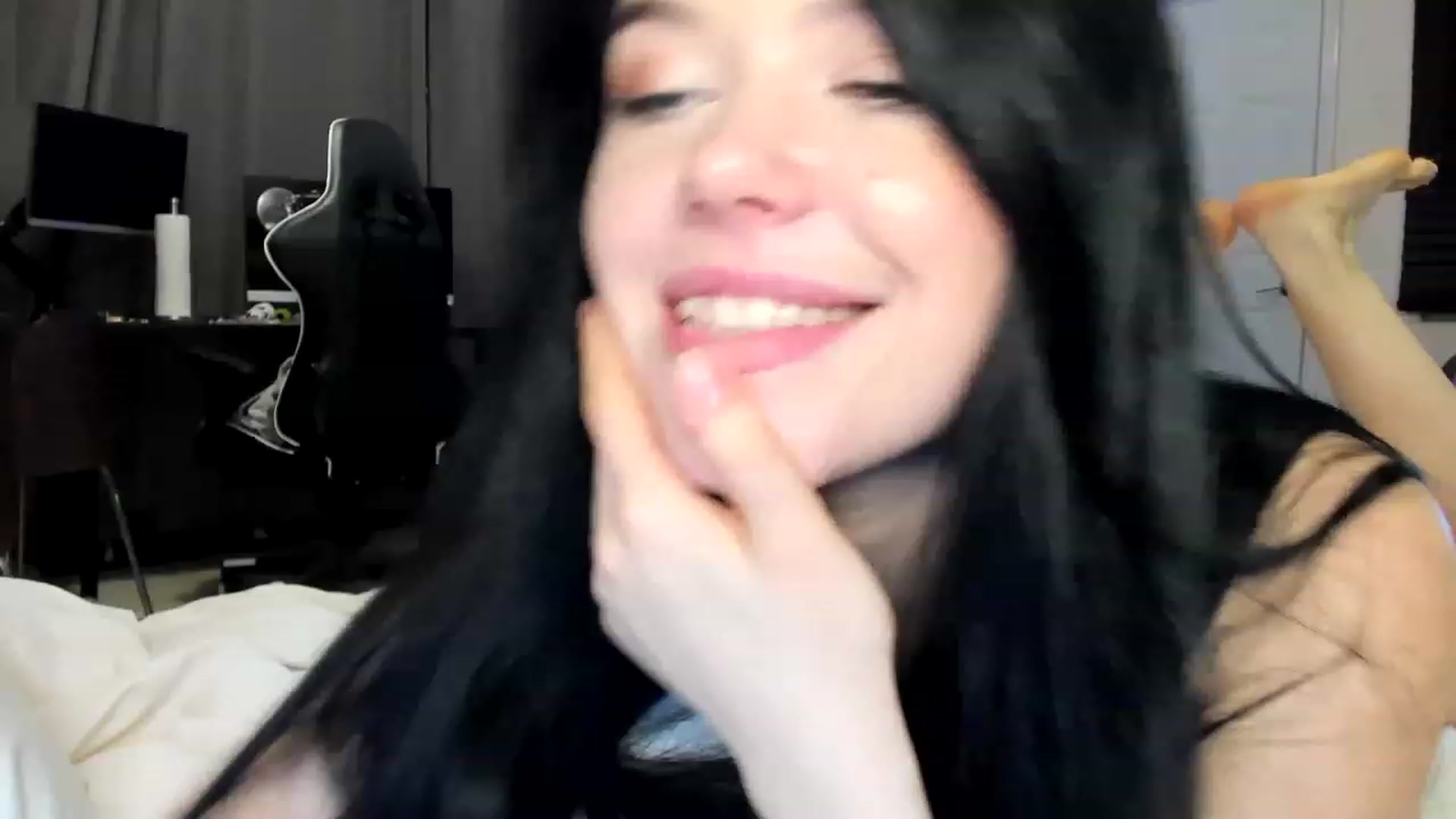 Gallery image thumbnail from Nancy_Morris's myfreecams stream on, 04/26/2023, 08:04 image 16 of 20