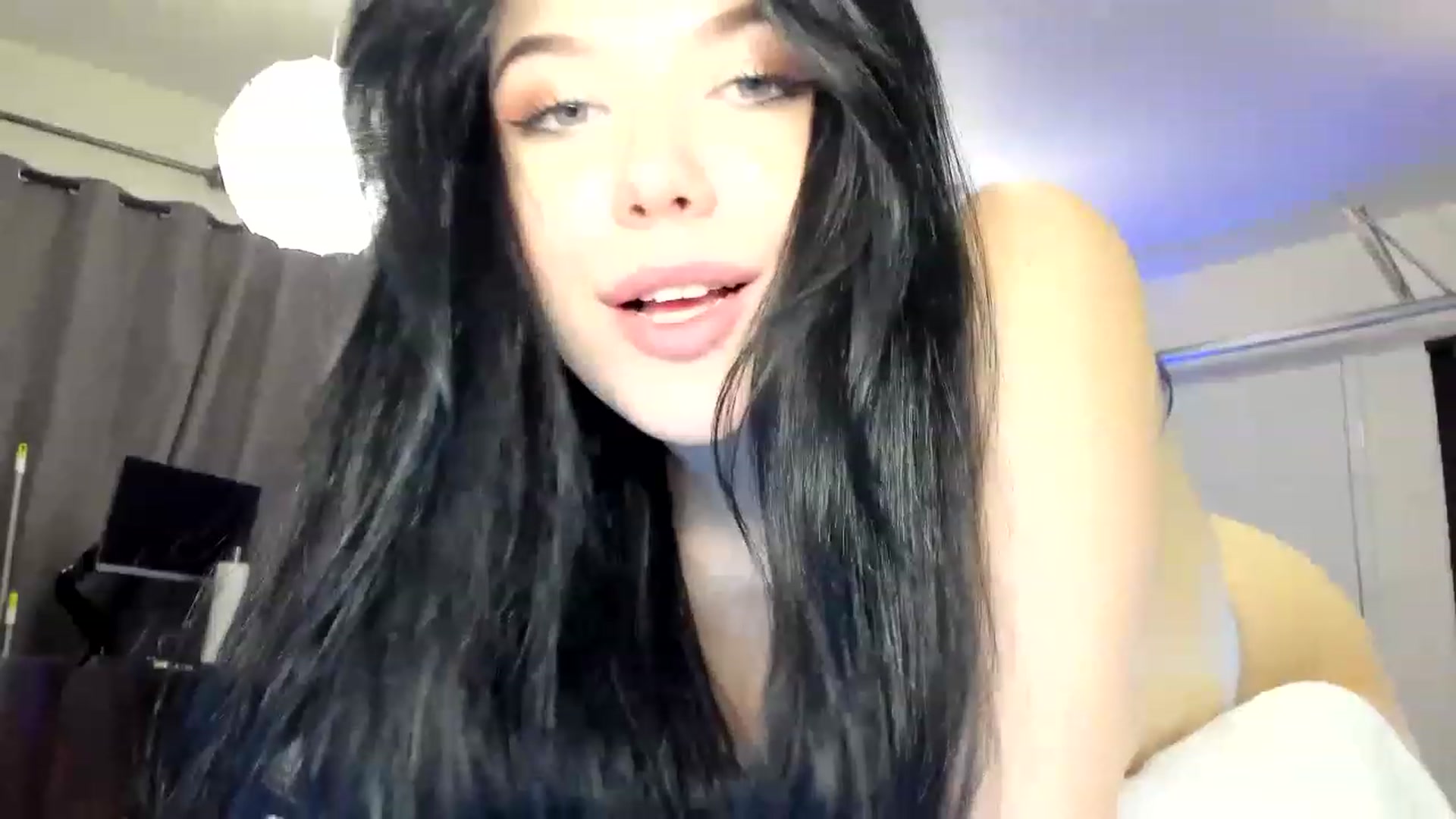 Gallery image thumbnail from Nancy_Morris's myfreecams stream on, 04/26/2023, 08:04 image 11 of 20