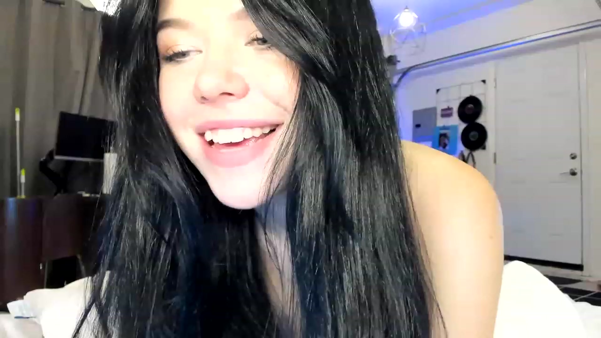 Gallery image thumbnail from Nancy_Morris's myfreecams stream on, 04/26/2023, 08:04 image 12 of 20