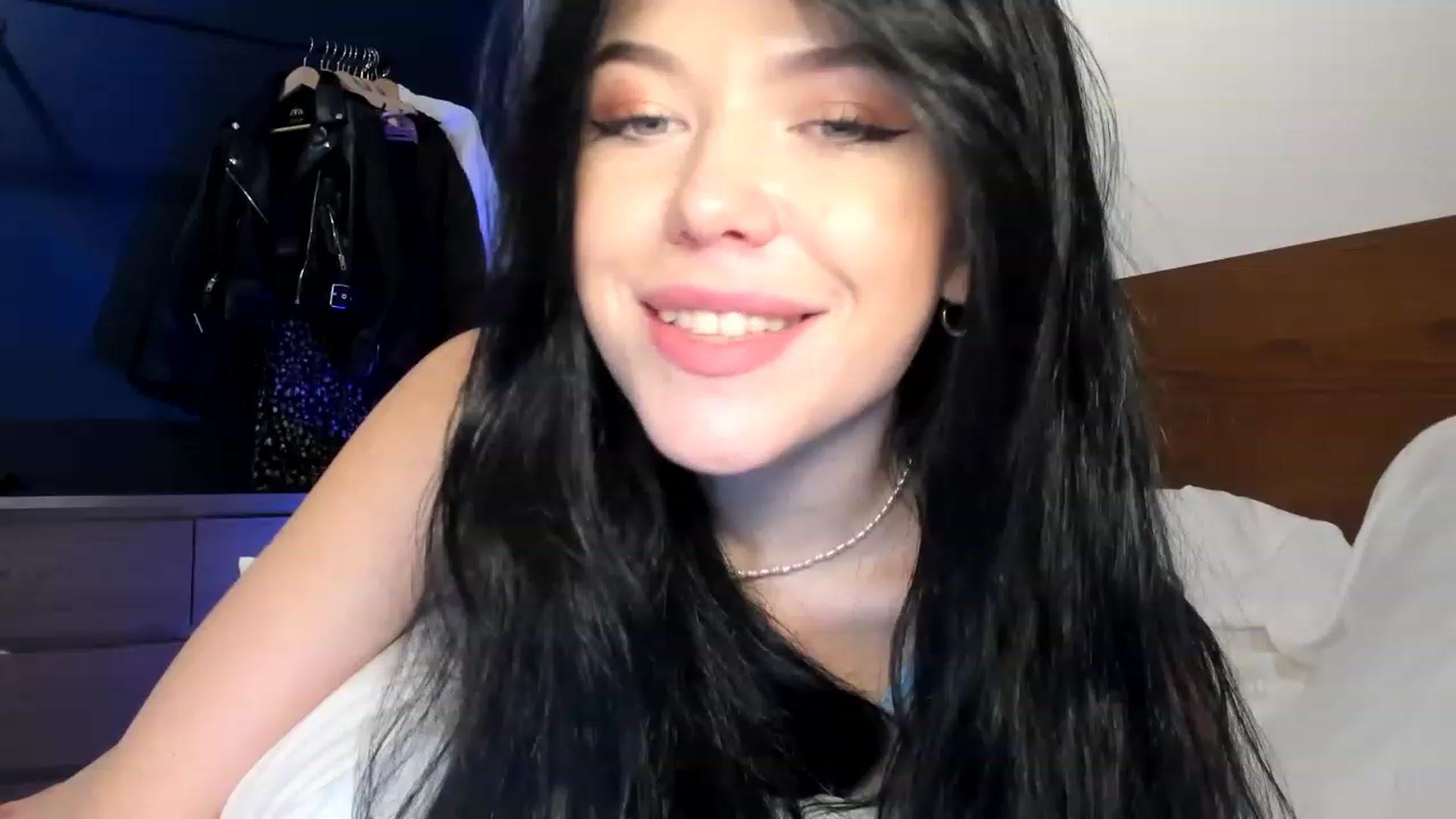 Gallery image thumbnail from Nancy_Morris's myfreecams stream on, 04/27/2023, 02:20 image 15 of 20