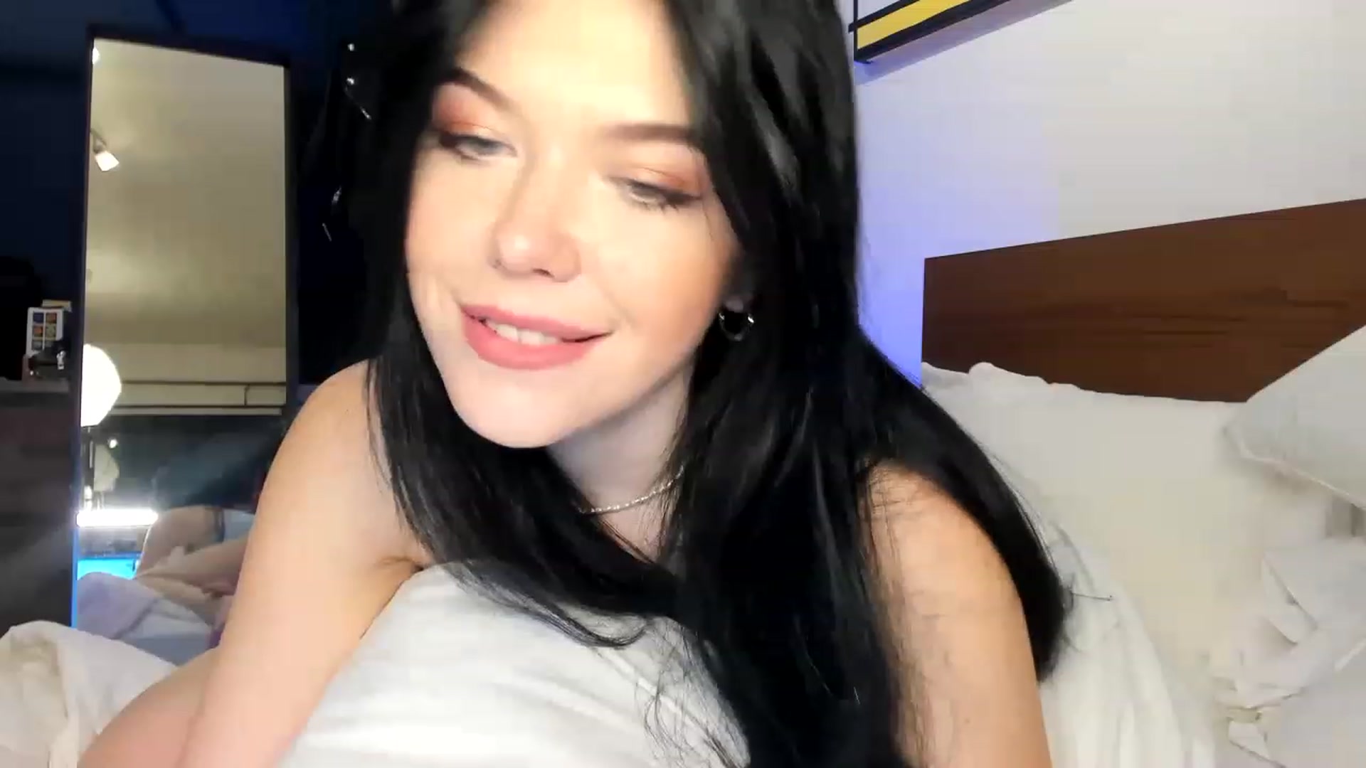 Gallery image thumbnail from Nancy_Morris's myfreecams stream on, 04/27/2023, 06:17 image 6 of 20