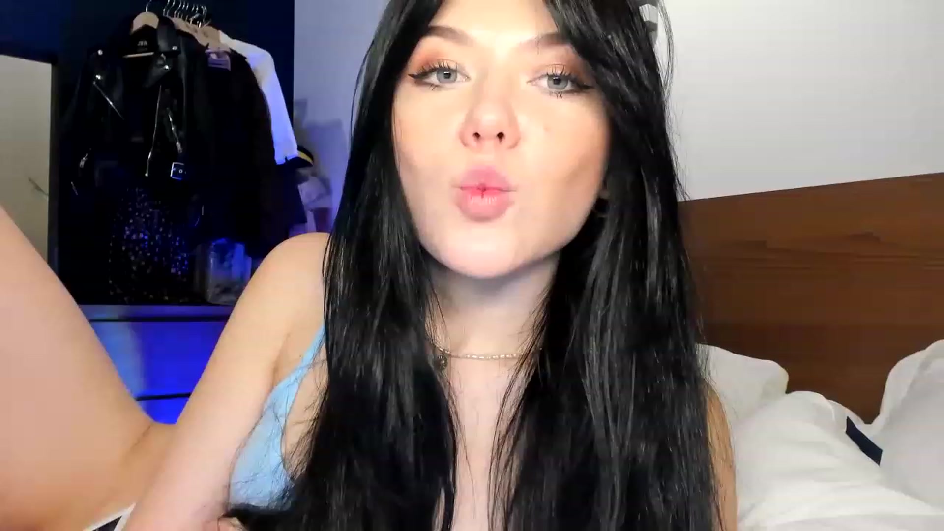 Gallery image thumbnail from Nancy_Morris's myfreecams stream on, 04/27/2023, 07:40 image 16 of 20