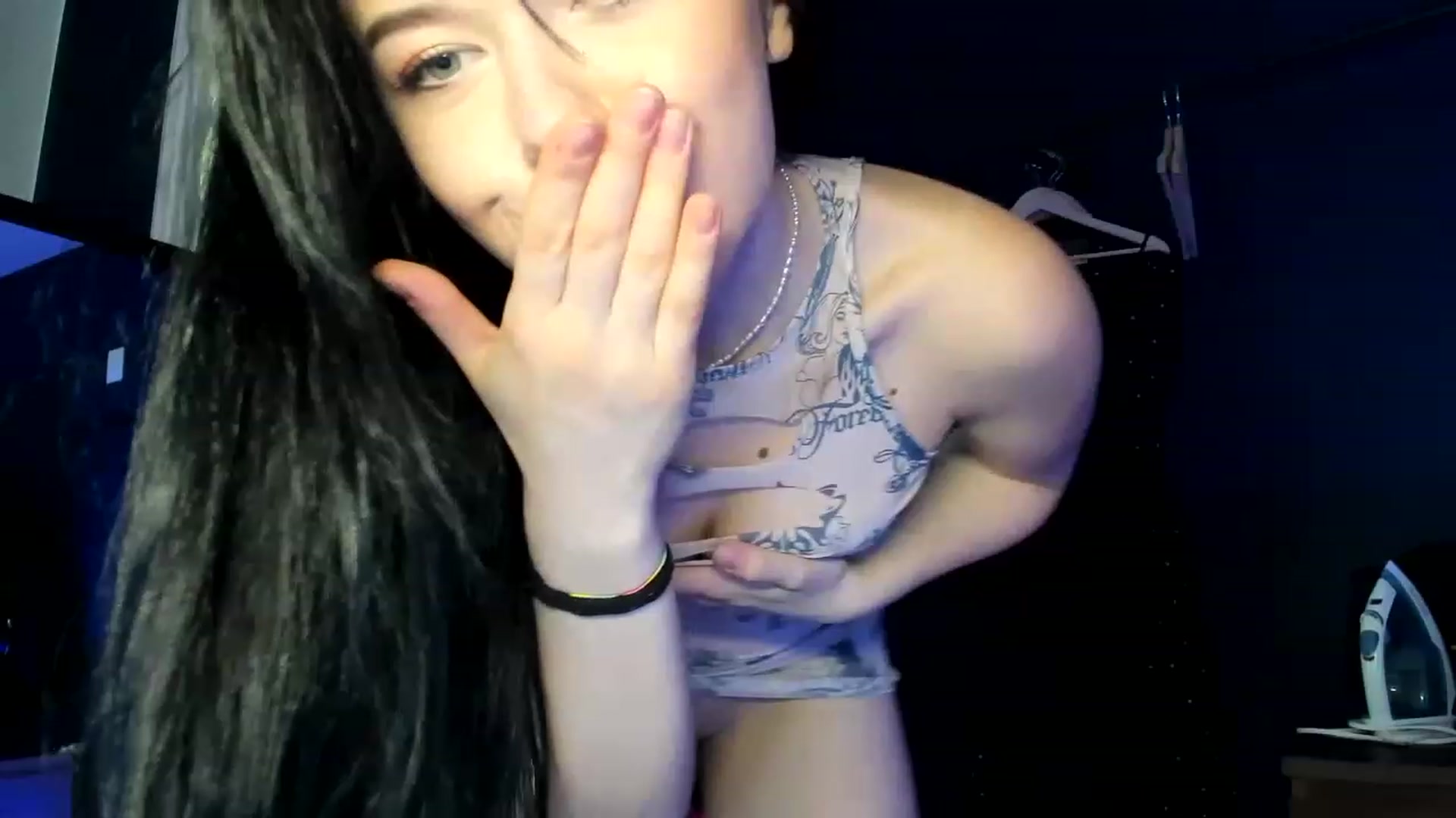 Gallery image thumbnail from Nancy_Morris's myfreecams stream on, 04/28/2023, 02:39 image 6 of 20