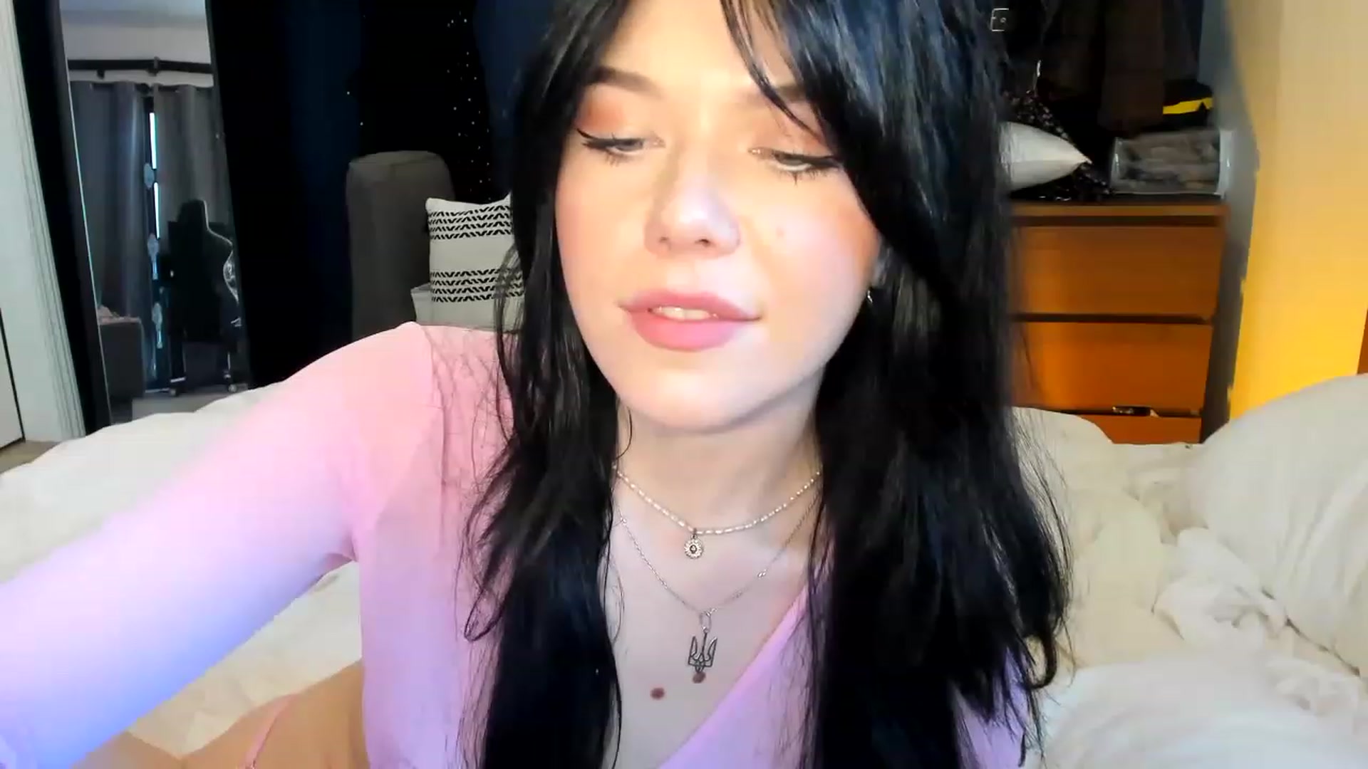 Gallery image thumbnail from Nancy_Morris's myfreecams stream on, 04/29/2023, 02:10 image 8 of 20