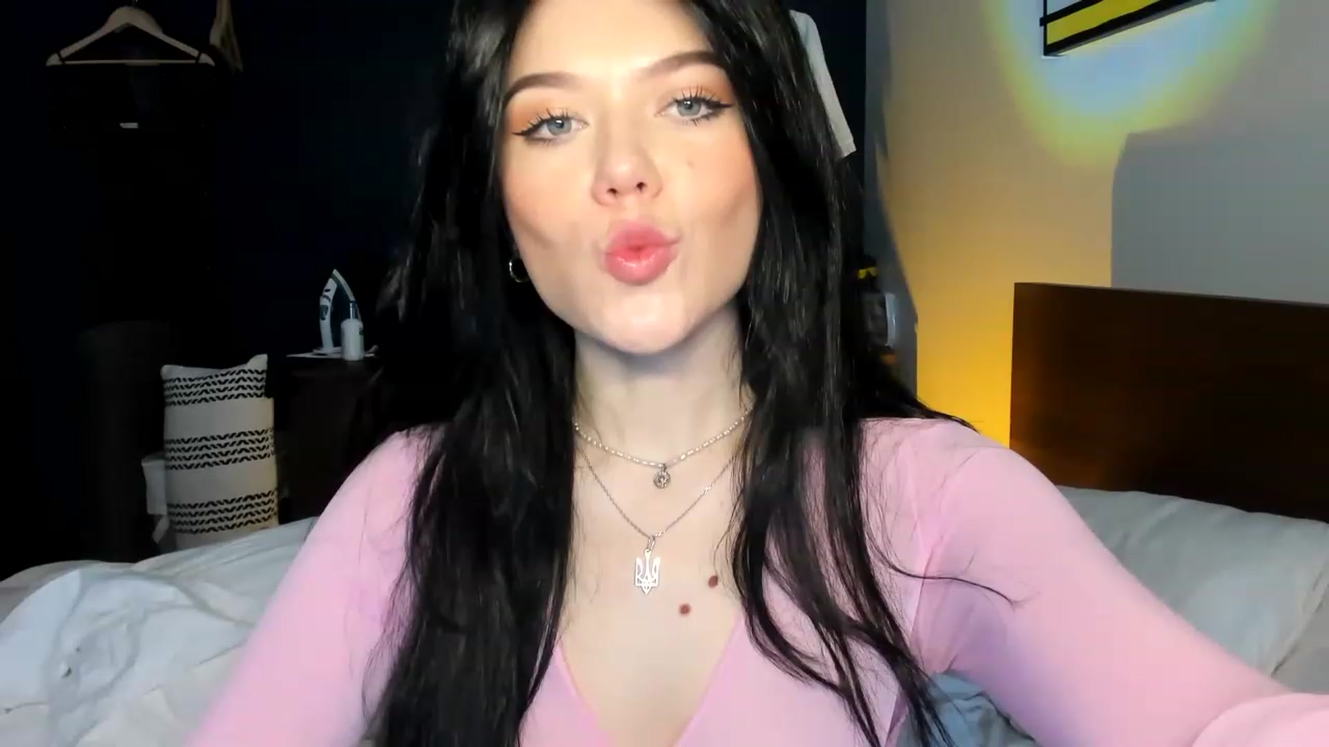 Gallery image thumbnail from Nancy_Morris's myfreecams stream on, 04/29/2023, 02:10 image 16 of 20
