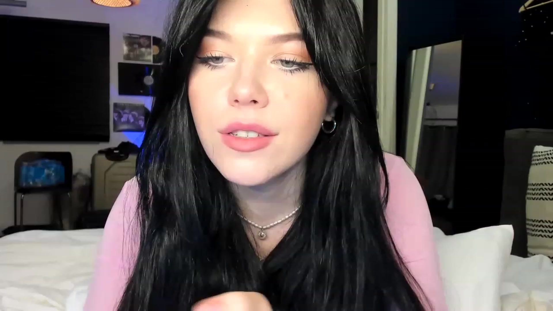 Gallery image thumbnail from Nancy_Morris's myfreecams stream on, 04/29/2023, 04:20 image 9 of 20