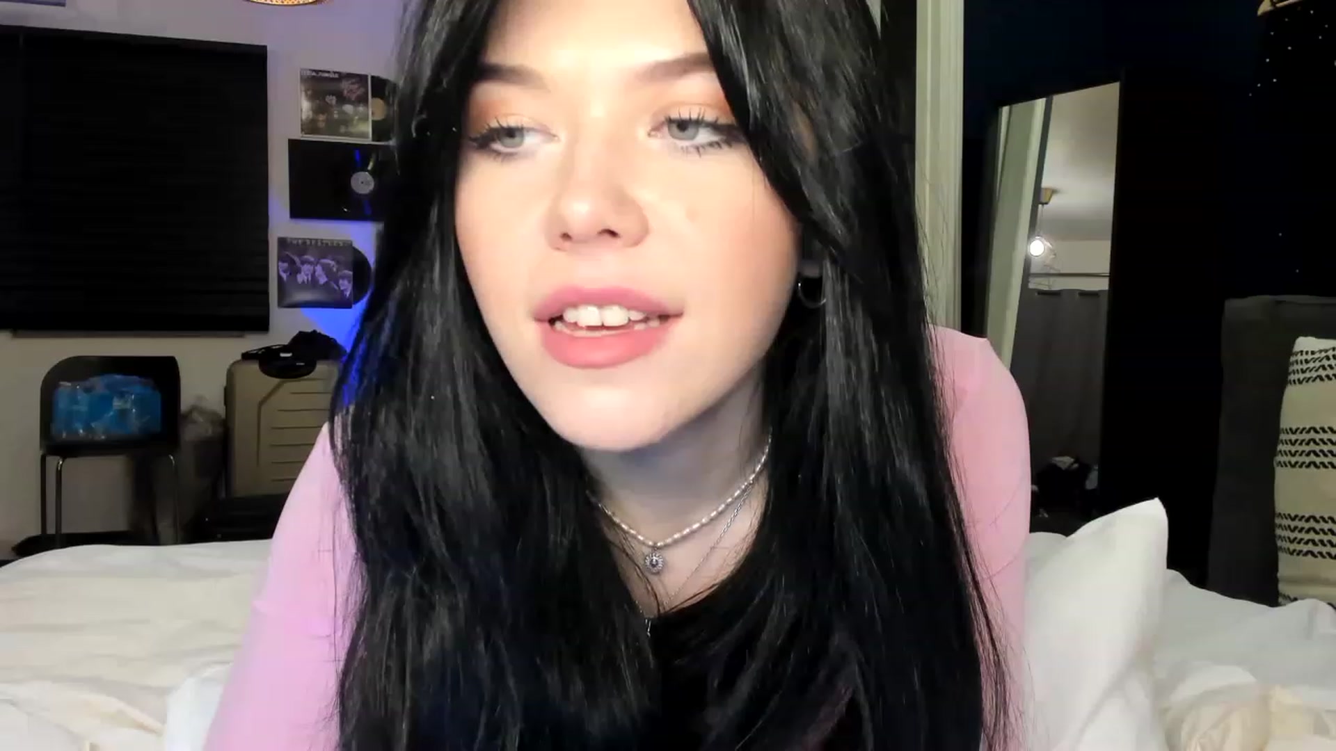 Gallery image thumbnail from Nancy_Morris's myfreecams stream on, 04/29/2023, 04:20 image 10 of 20