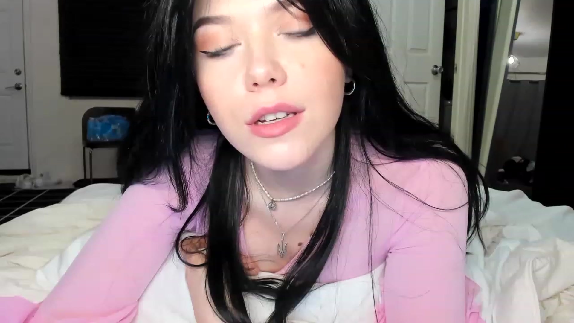 Gallery image thumbnail from Nancy_Morris's myfreecams stream on, 04/29/2023, 04:20 image 18 of 20