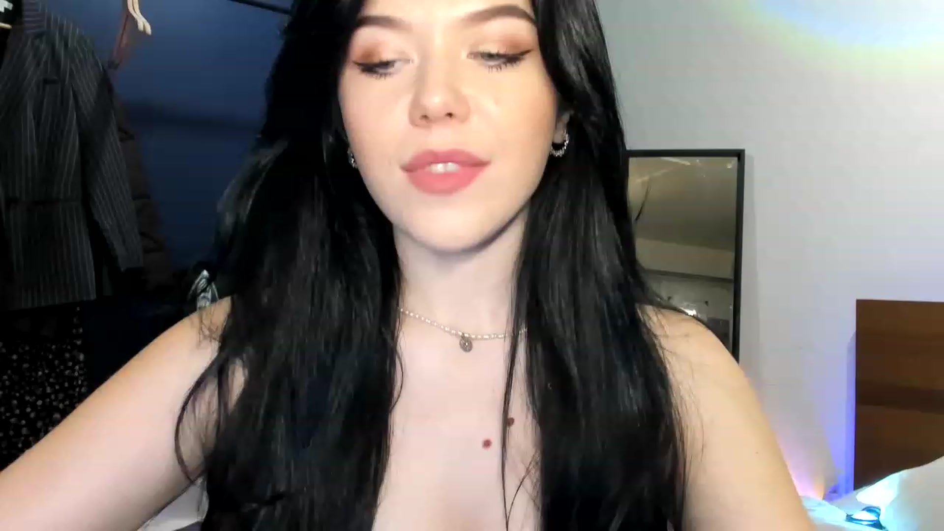 Gallery image thumbnail from Nancy_Morris's myfreecams stream on, 04/30/2023, 03:49 image 6 of 20