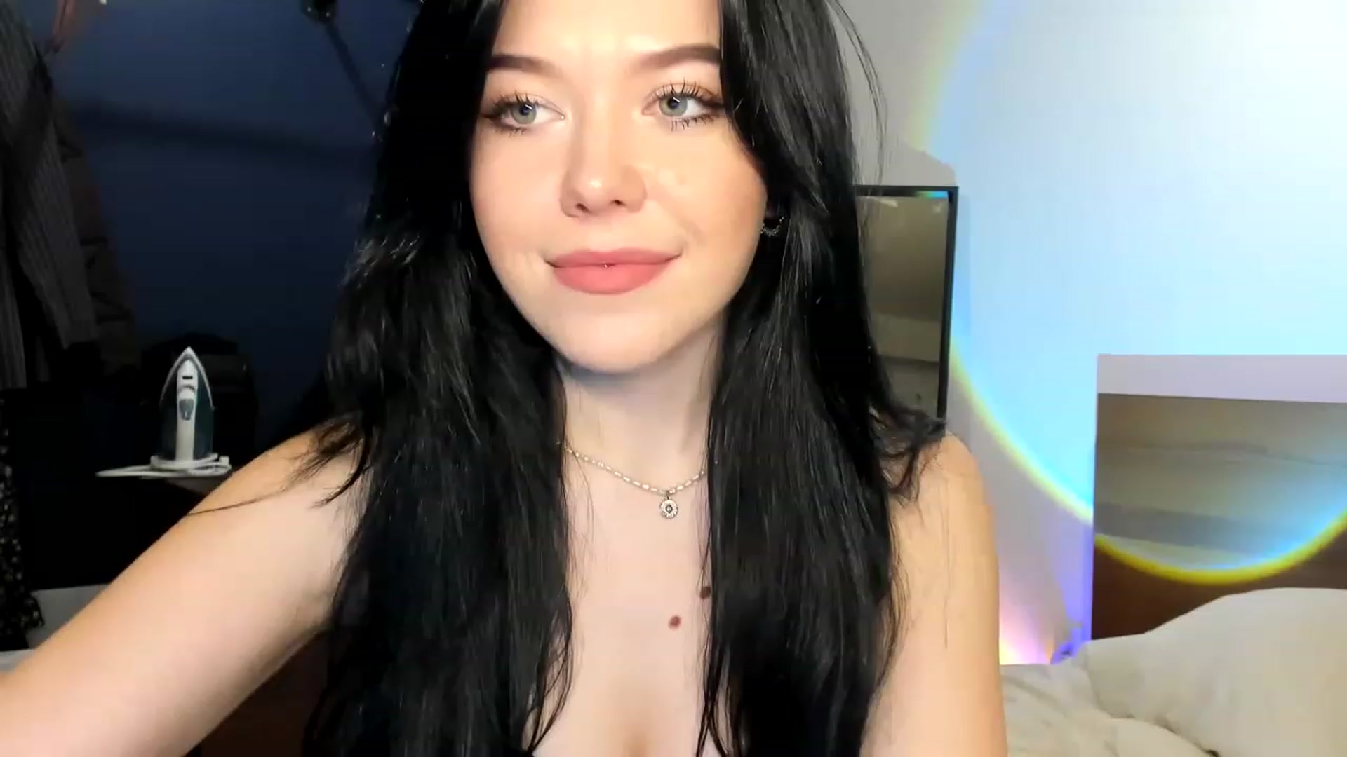 Gallery image thumbnail from Nancy_Morris's myfreecams stream on, 04/30/2023, 03:49 image 19 of 20