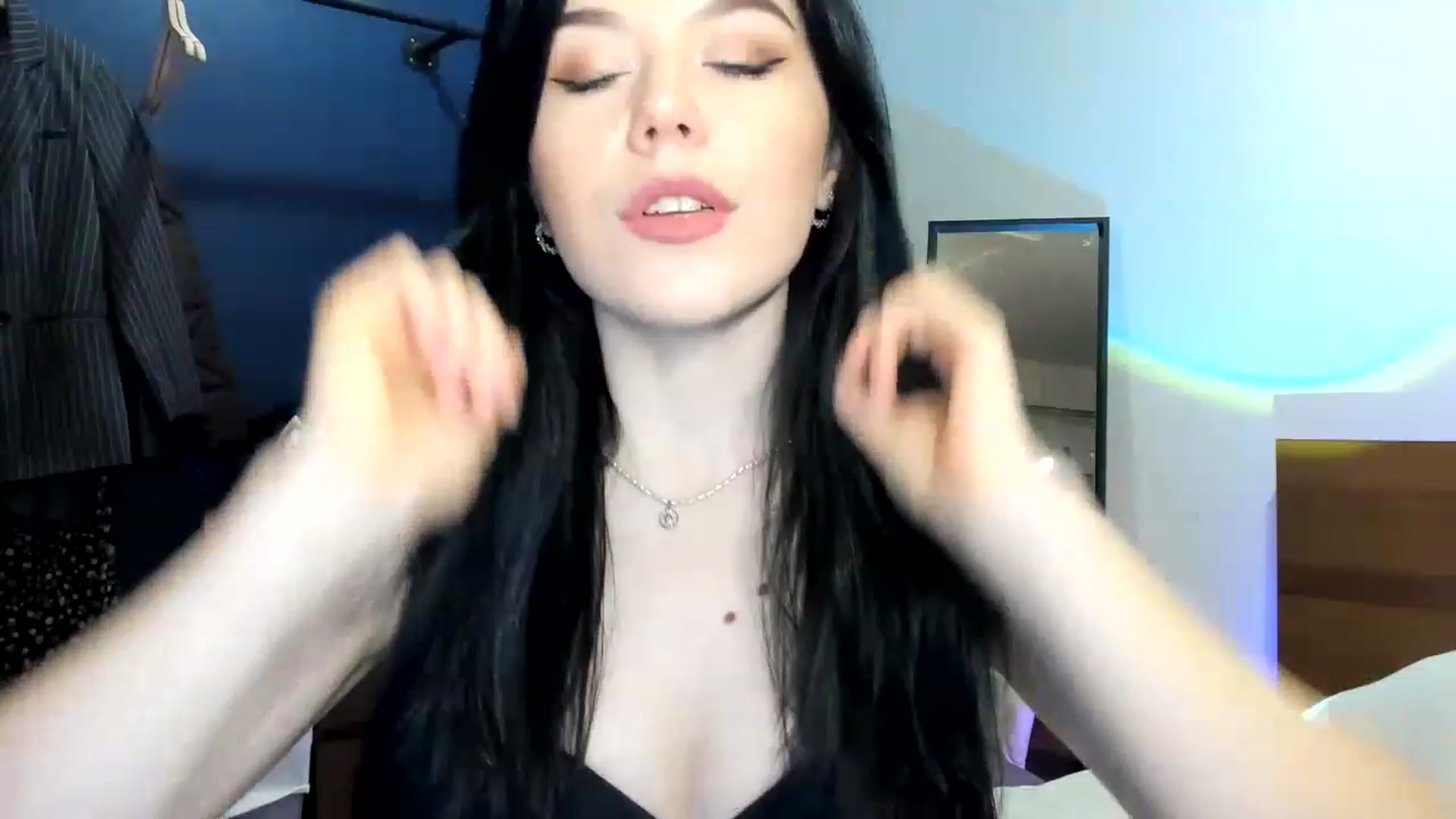 Gallery image thumbnail from Nancy_Morris's myfreecams stream on, 04/30/2023, 03:49 image 2 of 20